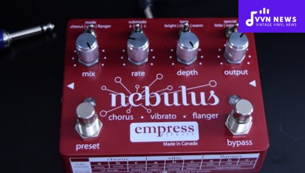 Best Vibrato Pedals: Empress Nebulus