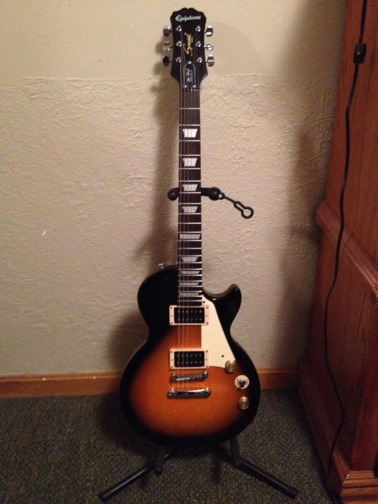 Epiphone Les Paul Special-II E1 Electric Guitar, Vintage Sunburst - Customer Photo 2