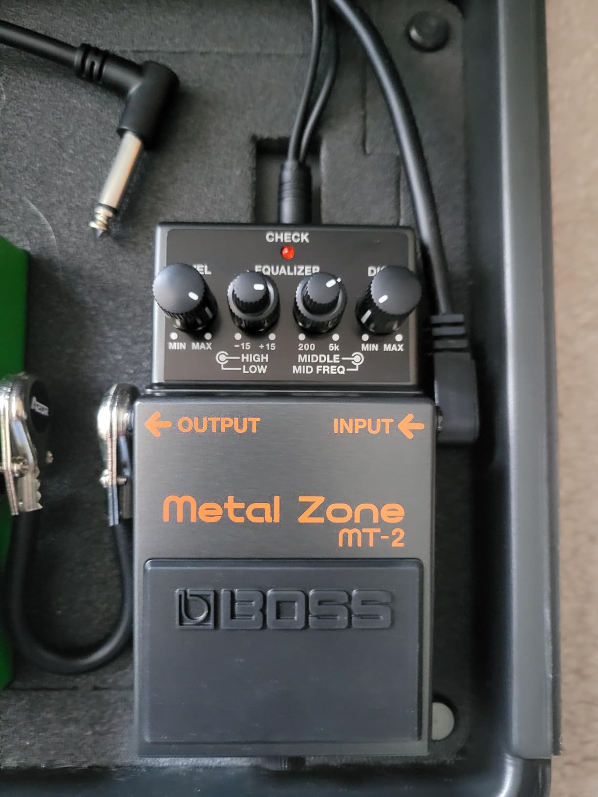 Boss MT-2 Metal Zone Distortion Guitar Pedal Customer Review Boss MT-2 Metal Zone Distortion Guitar Pedal - Customer Photo 1