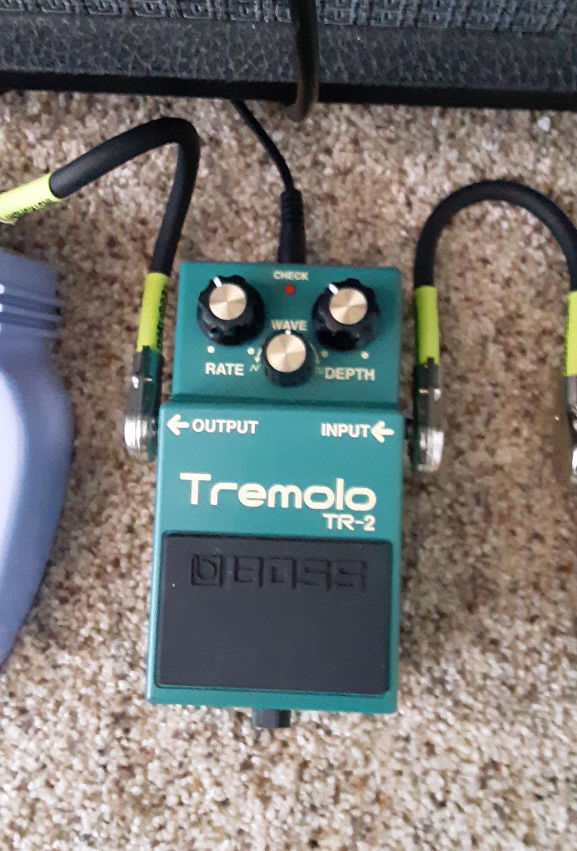 BOSS TR-2 Tremolo Guitar Pedal Customer Review BOSS TR-2 Tremolo Guitar Pedal - Customer Photo 2