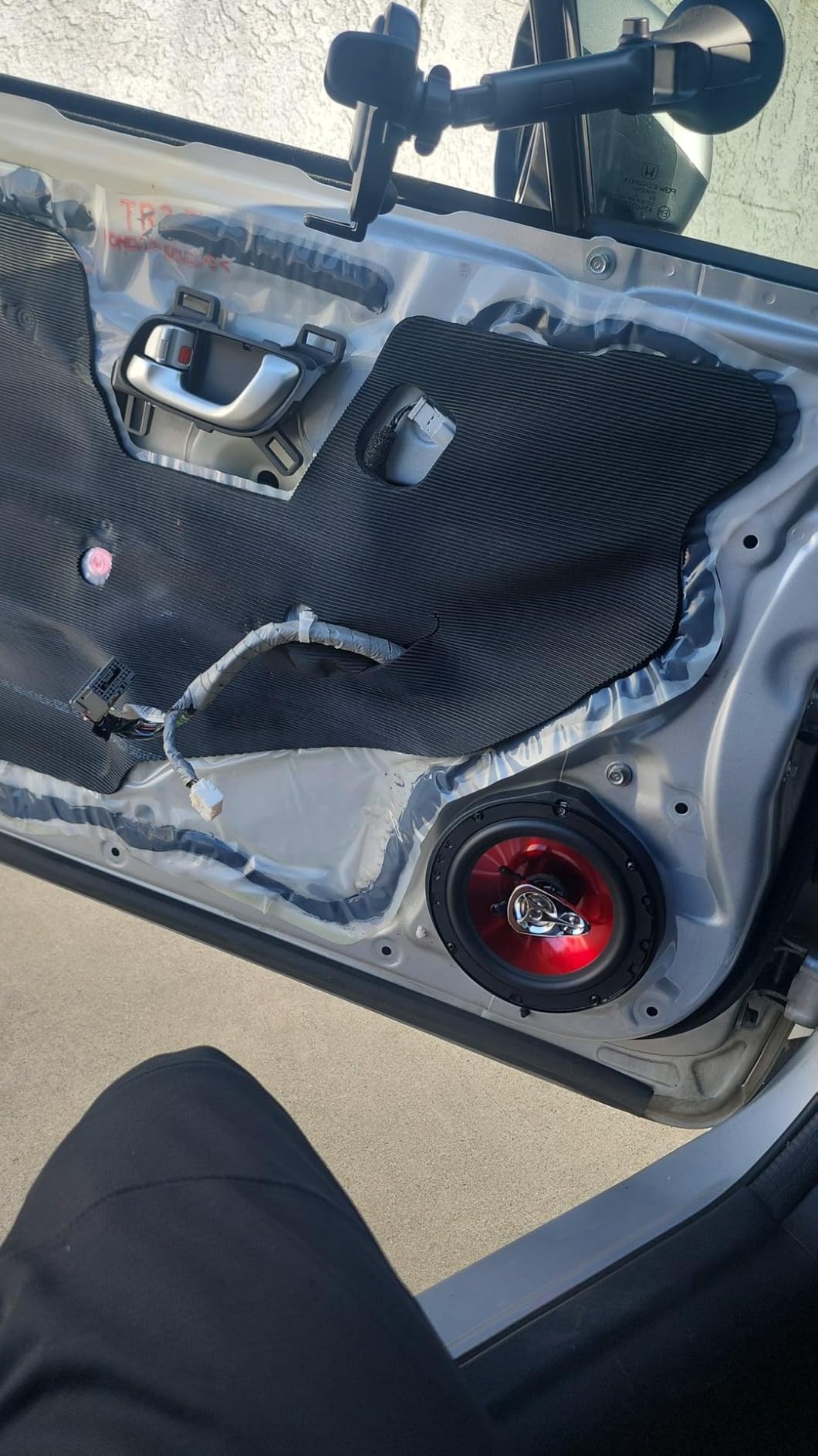 BOSS Audio Systems CH6530 Chaos Series 6.5 Inch Car Door Speakers - 300 Watts (Pair), 3 Way, Full Range, Tweeters, Coaxial, Sold in Pairs - Customer Photo 2