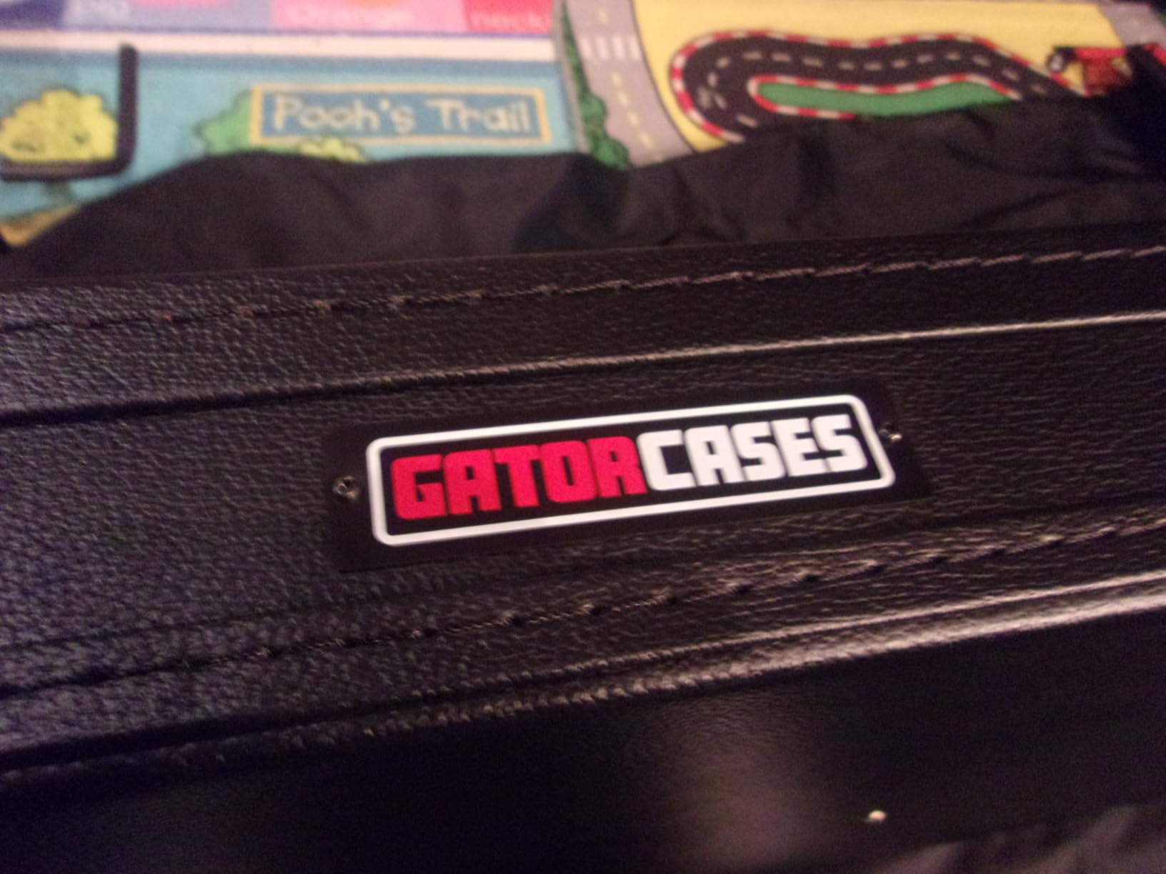 Gator Cases Hard-Shell Wood Case for Standard Electric Guitars, Fits Fender Strat/Tele Style (GWE-ELEC) customer photo 1