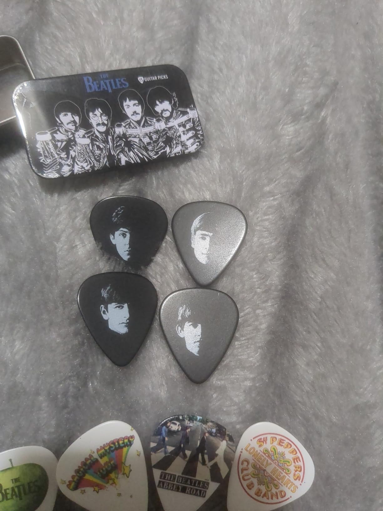 D'Addario Beatles Guitar Picks - The Beatles Collectable Guitar Picks - Logo - Collectible Tin/Picks Customer Review D'Addario Beatles Guitar Picks - The Beatles Collectable Guitar Picks - Logo - Collectible Tin/Picks - Customer Photo 1