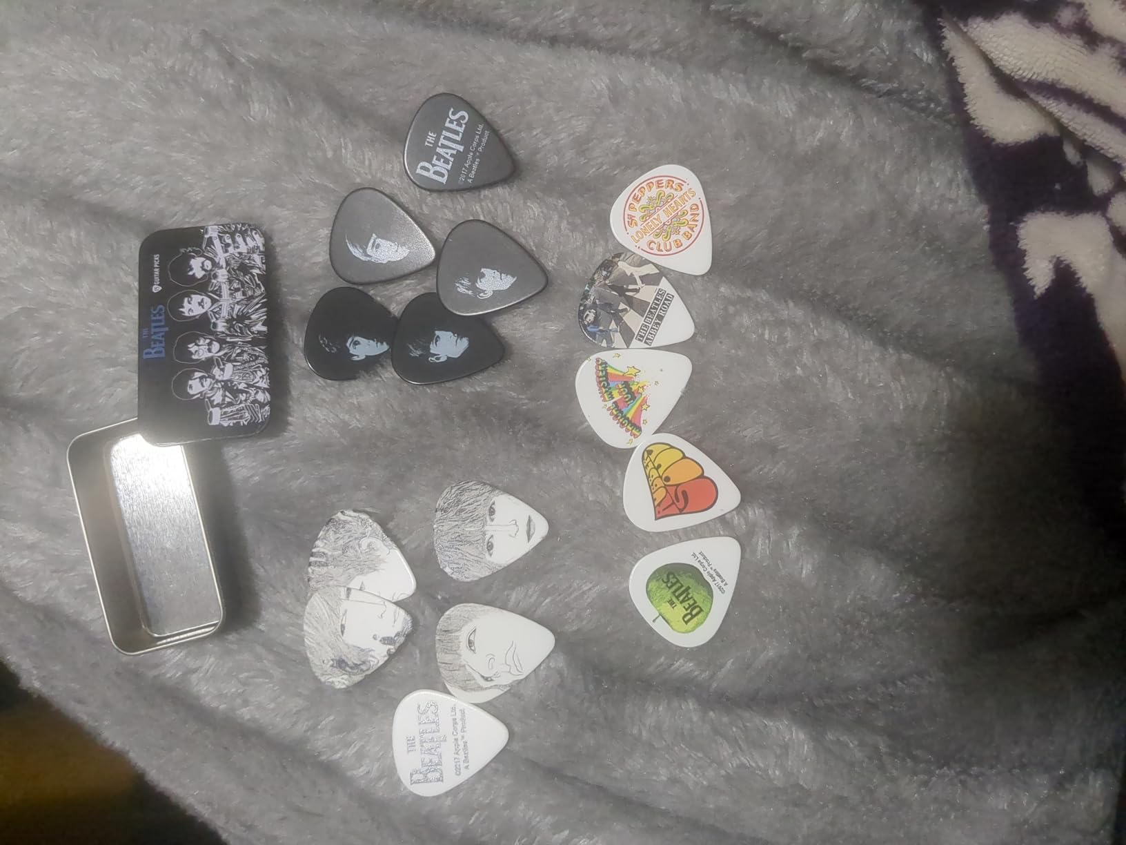 D'Addario Beatles Guitar Picks - The Beatles Collectable Guitar Picks - Logo - Collectible Tin/Picks Customer Review D'Addario Beatles Guitar Picks - The Beatles Collectable Guitar Picks - Logo - Collectible Tin/Picks - Customer Photo 2