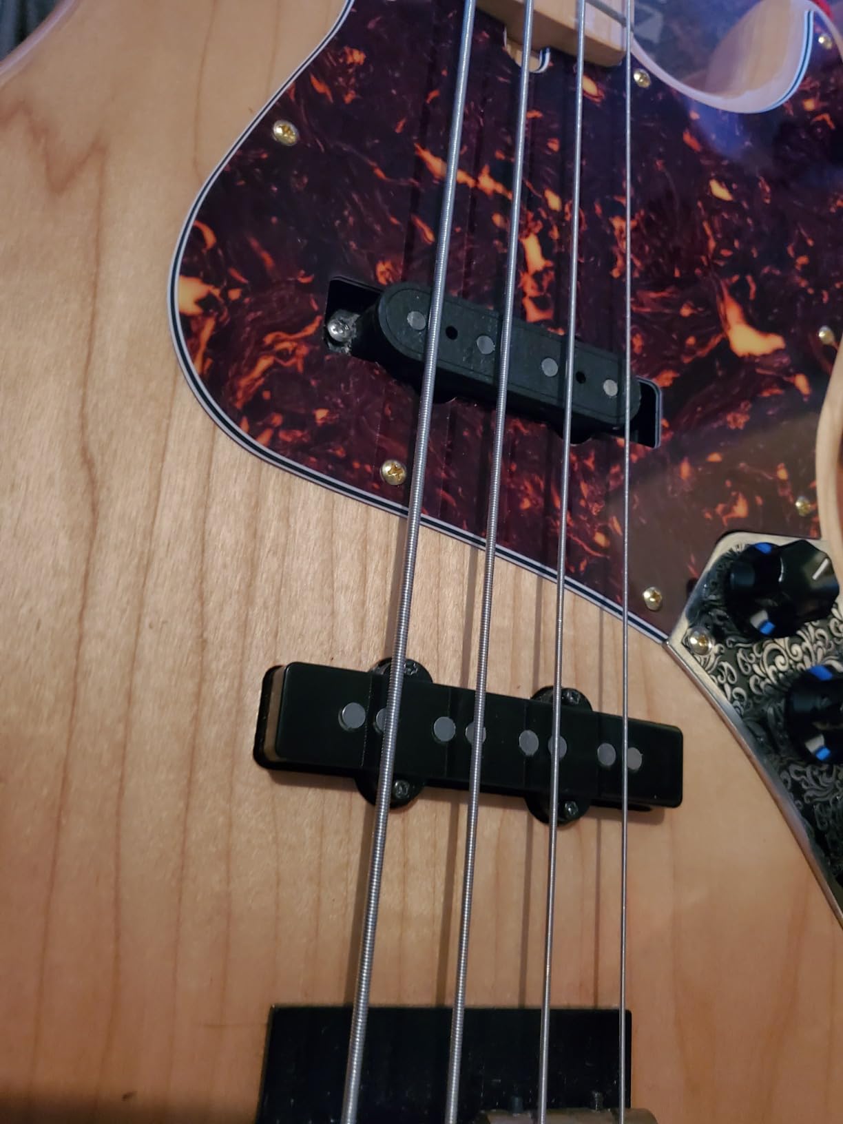 Fender 75 Jazz Bass Bridge Pickup Customer Review Fender 75 Jazz Bass Bridge Pickup - Customer Photo 2