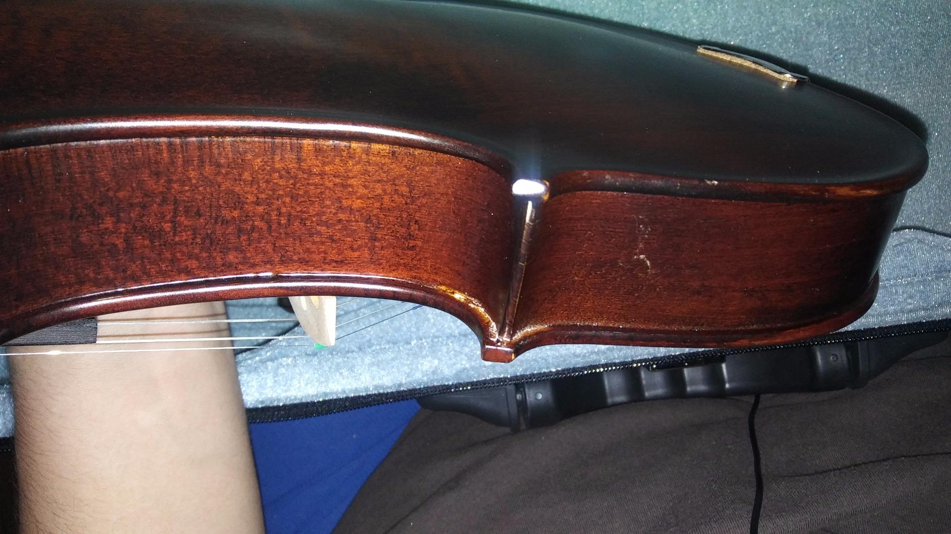 Bunnel Pupil Violin Outfit 4/4 Full Size Clearance By Kennedy Violins - Carrying Case and Accessories Included - Solid Maple Wood and Ebony Fittings RB300 Customer Review Bunnel Pupil Violin Outfit 4/4 Full Size Clearance By Kennedy Violins - Carrying Case and Accessories Included - Solid Maple Wood and Ebony Fittings RB300 - Customer Photo 4