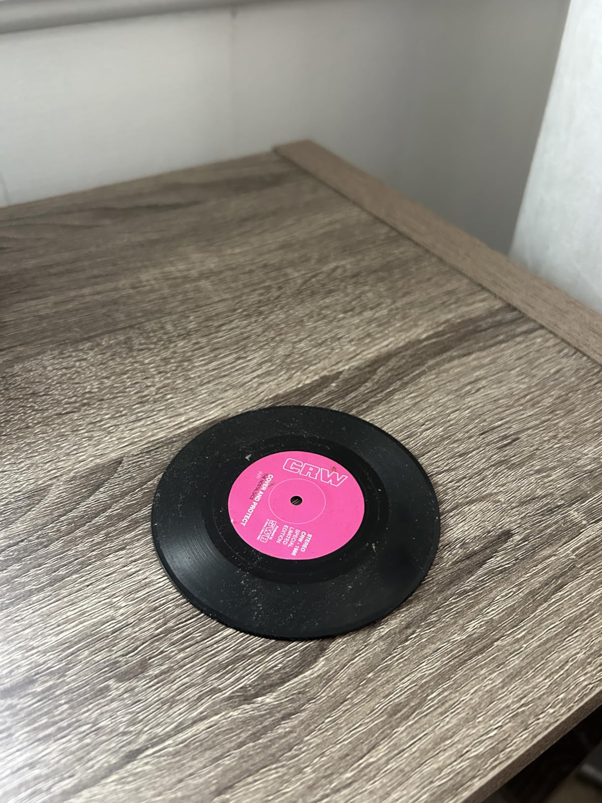 Gift Republic Retro Vinyl Coasters, Cool Drinks Coasters, Great Housewarming Gift, Music Lovers Gift idea Customer Review Gift Republic Retro Vinyl Coasters, Cool Drinks Coasters, Great Housewarming Gift, Music Lovers Gift idea - Customer Photo 1