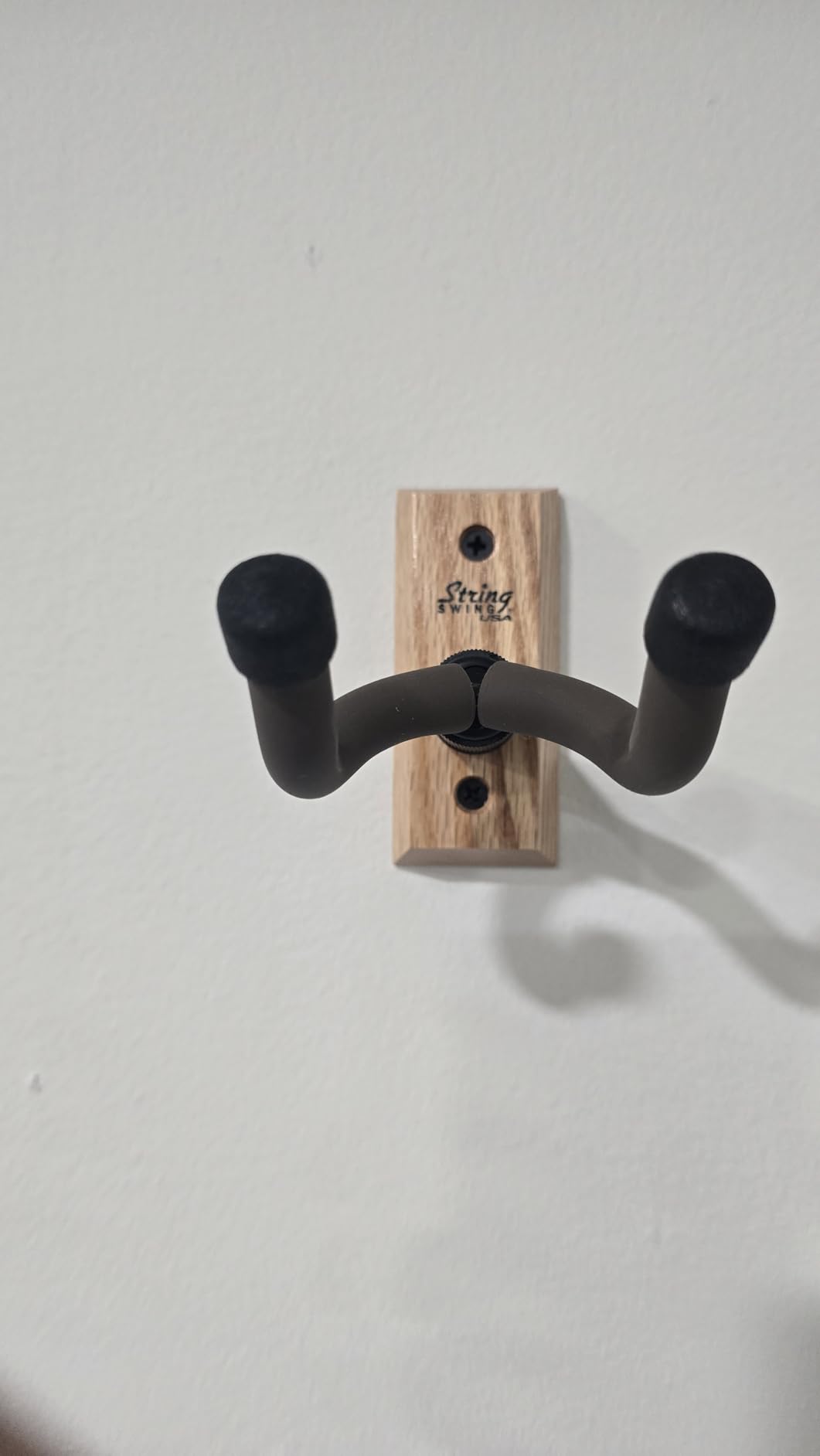 String Swing CC01K-BW Guitar Hanger and Guitar Wall Mount Bracket Holder for Acoustic and Electric Guitars Black Walnut Customer Review String Swing CC01K-BW Guitar Hanger and Guitar Wall Mount Bracket Holder for Acoustic and Electric Guitars Black Walnut - Customer Photo 2