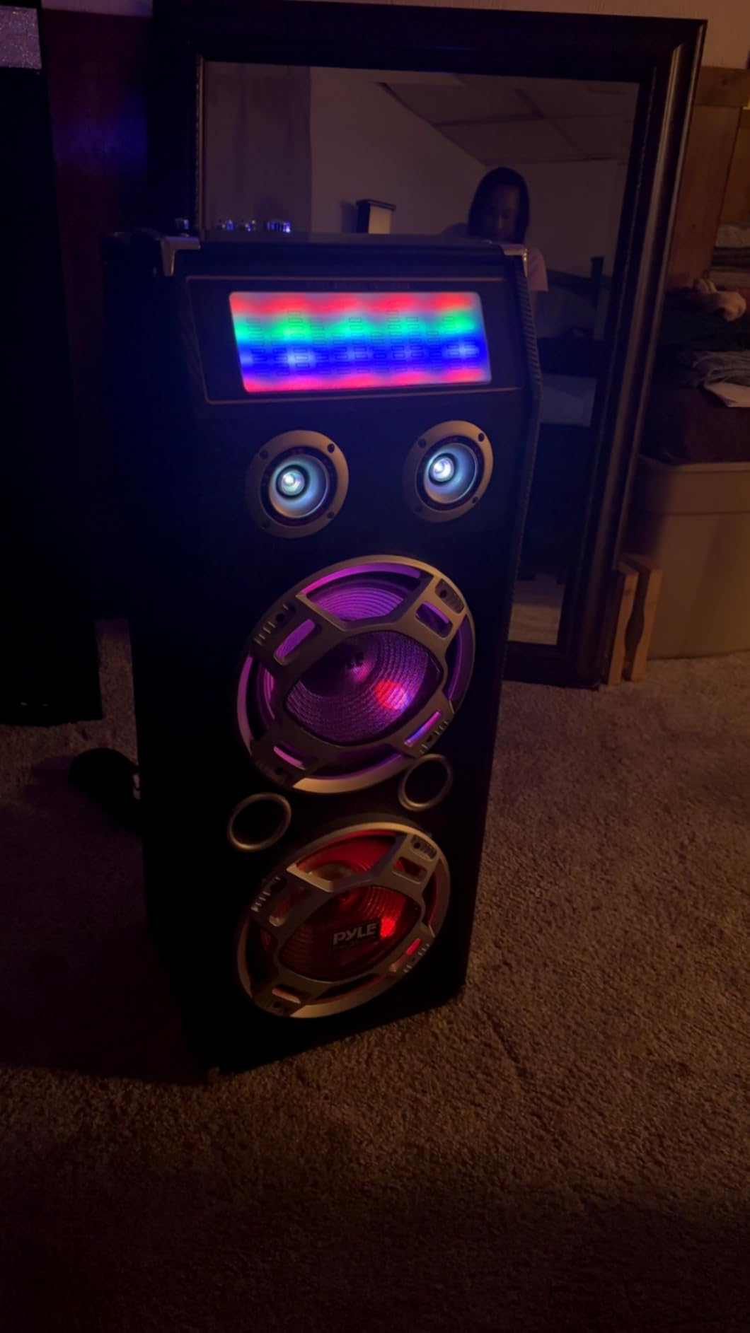 Pyle Wireless Active PA Speaker System - 1000W Portable High Powered Bluetooth Compatible Outdoor Sound Speaker w/ USB SD MP3 FM Radio AUX RCA LED DJ Lights - 35mm Stand Mount, Remote - Customer Photo 2