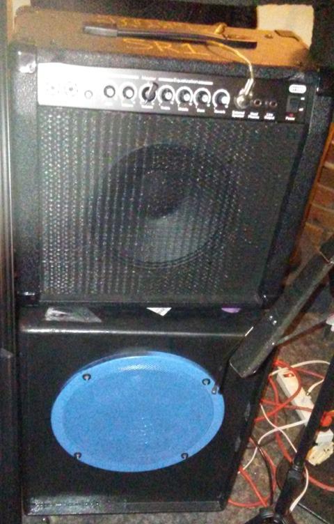 Monoprice 1x10 Guitar Combo Amplifier - Black, 40-Watt, Spring Reverb, 10-Inch 4-Ohm Speaker, High & Low Inputs, Headphone Output - Stage Right Series Customer Review Monoprice 1x10 Guitar Combo Amplifier - Black, 40-Watt, Spring Reverb, 10-Inch 4-Ohm Speaker, High & Low Inputs, Headphone Output - Stage Right Series - Customer Photo 1