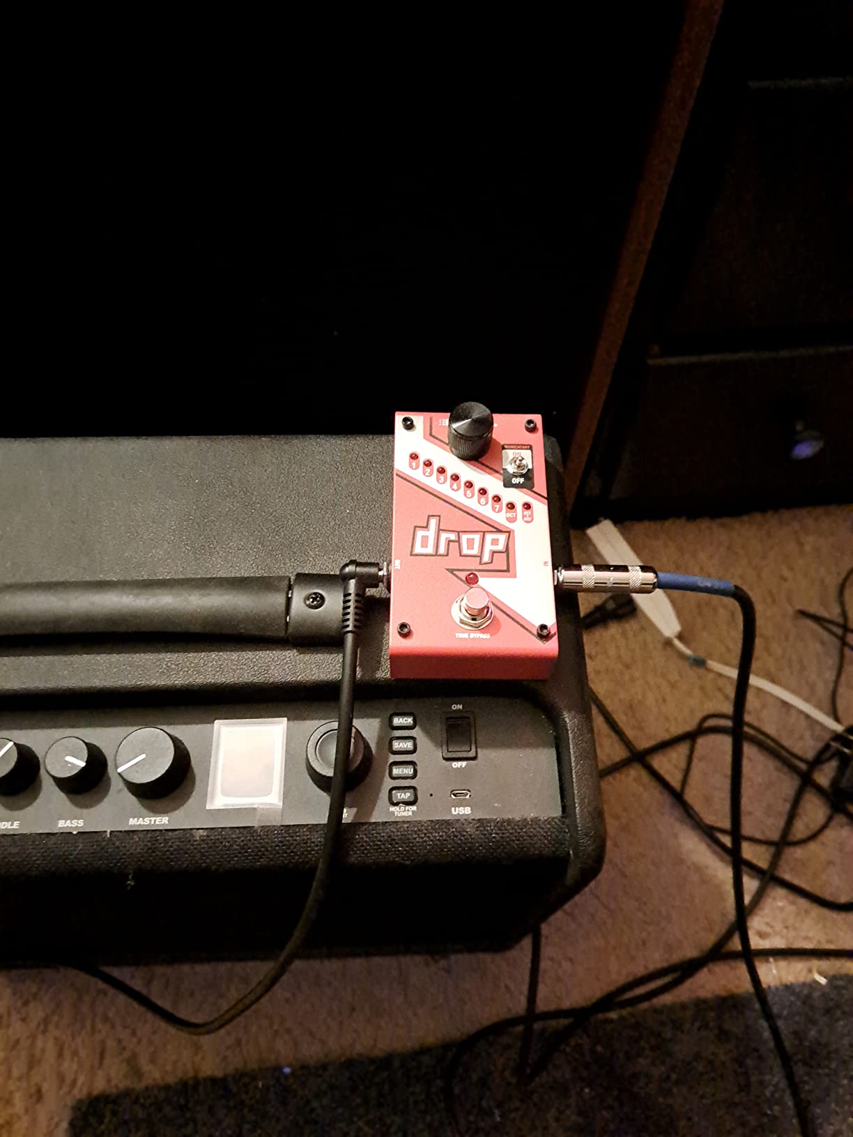 Digitech DROP Compact Polyphonic Drop Tune Pitch Shift Pedal with Momentary Latch Switching and True Bypass with Electronic Power Supply and Patch Pedal Cable - Customer Photo 2