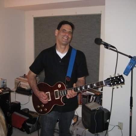 Fender Deluxe Hanging Guitar Stand Customer Review Fender Deluxe Hanging Guitar Stand - Customer Photo 1
