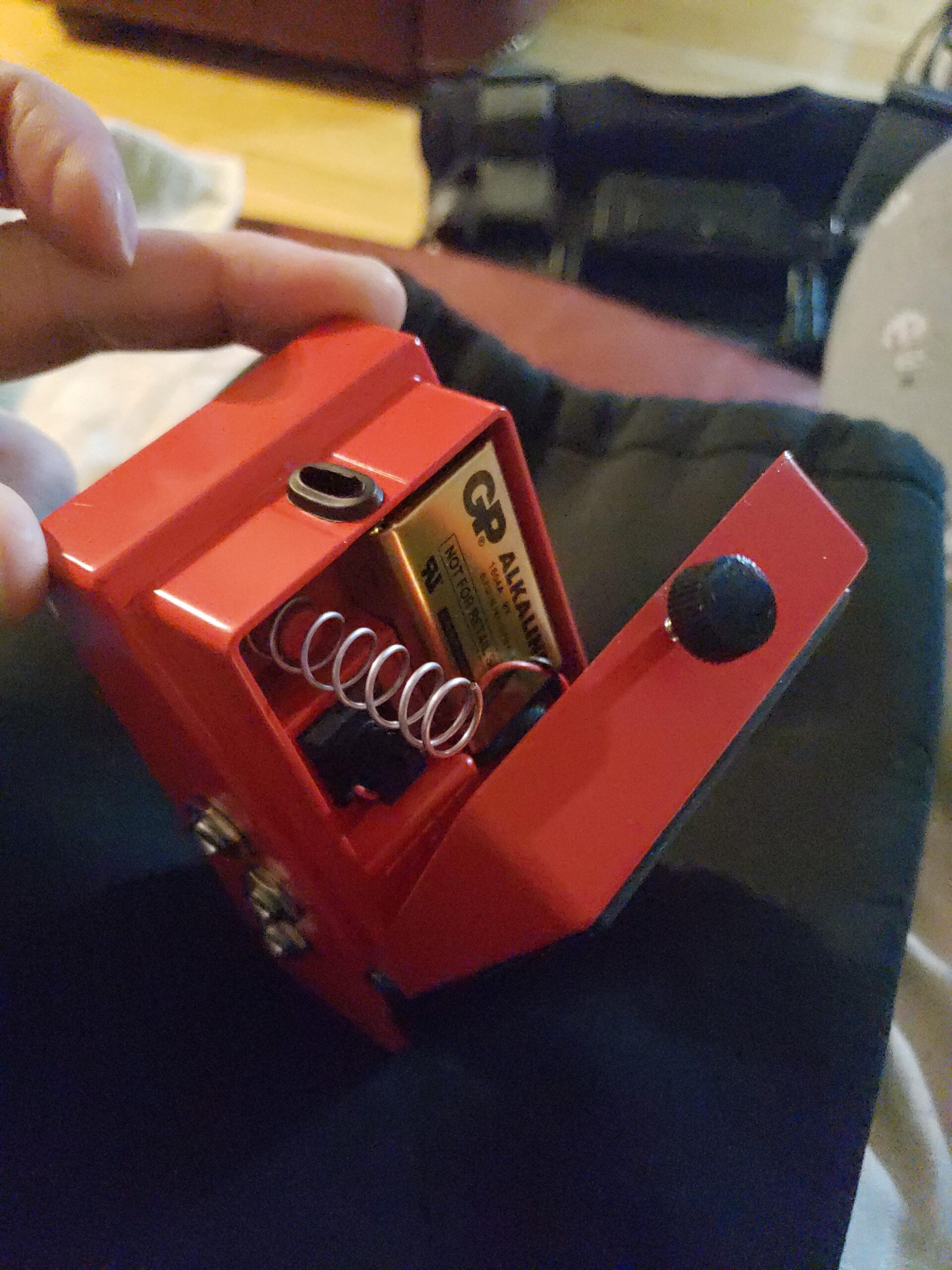 BOSS RC-1 Loop Station Pedal | Industry Standard Simple Looper for Guitar, Bass, Keyboards & More | 24-Segment LED Indicator | 12 Minutes of Record Time | Record, Playback, Overdub, Undo & Redo Loops Customer Review BOSS RC-1 Loop Station Pedal | Industry Standard Simple Looper for Guitar, Bass, Keyboards & More | 24-Segment LED Indicator | 12 Minutes of Record Time | Record, Playback, Overdub, Undo & Redo Loops - Customer Photo 2