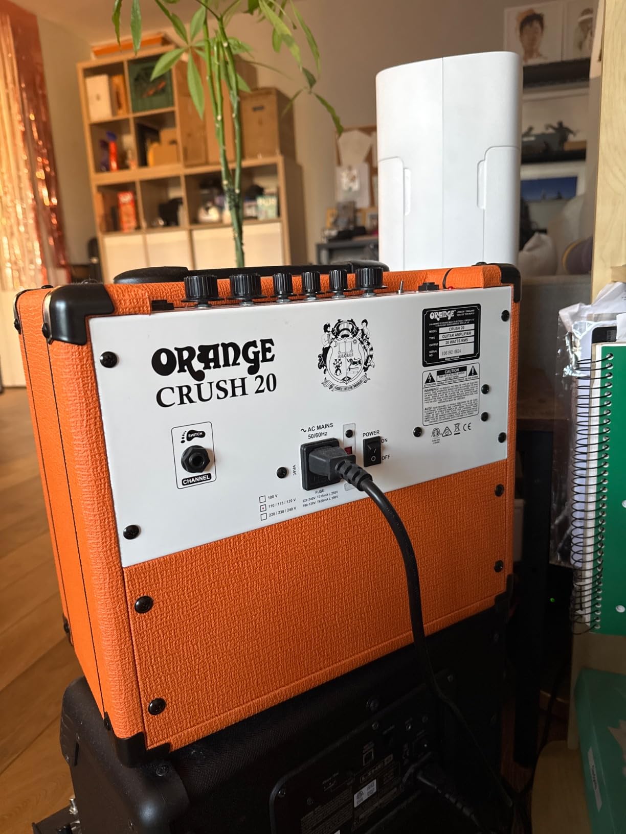 Orange Crush 20 Twin-Channel 20W Guitar Amplifier, Orange Customer Review Orange Crush 20 Twin-Channel 20W Guitar Amplifier, Orange - Customer Photo 2