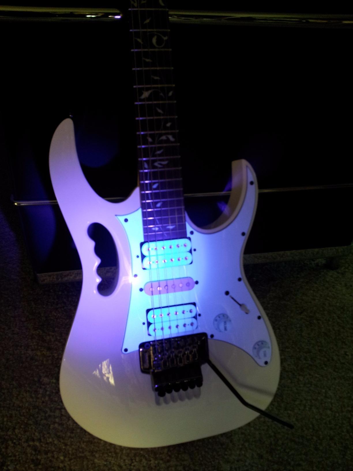 Ibanez JEMJR Steve Vai - White - Customer Photo 1