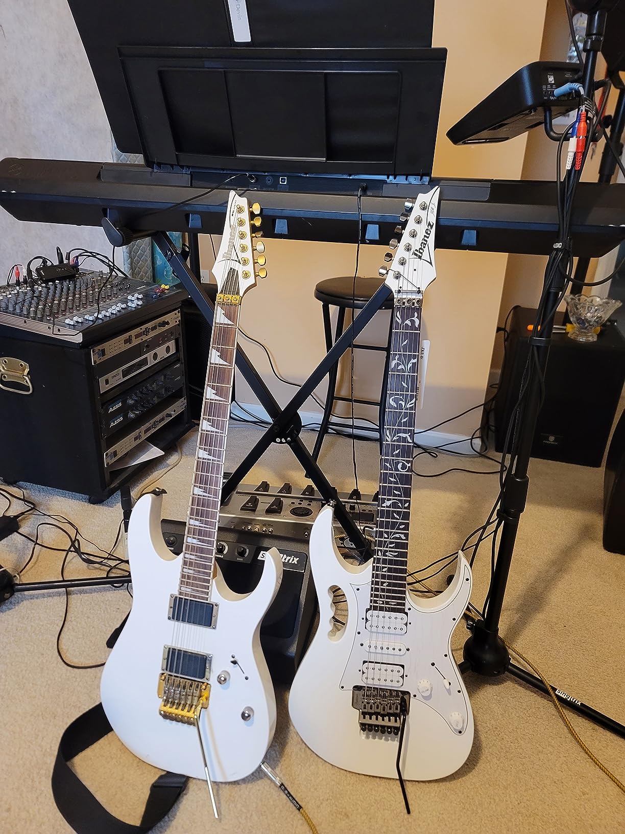 Ibanez JEMJR Steve Vai - White - Customer Photo 3