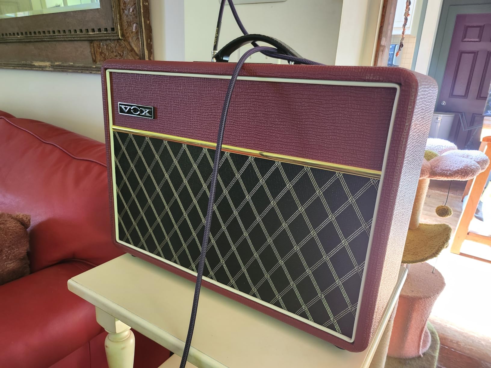 Vox AC10C1 1x10 inch 10-watt Guitar Tube Combo Amplifier w/ 1 Channel, 2-band EQ, Reverb, and Celestion Speaker Customer Review Vox AC10C1 1x10 inch 10-watt Guitar Tube Combo Amplifier w/ 1 Channel, 2-band EQ, Reverb, and Celestion Speaker - Customer Photo 4