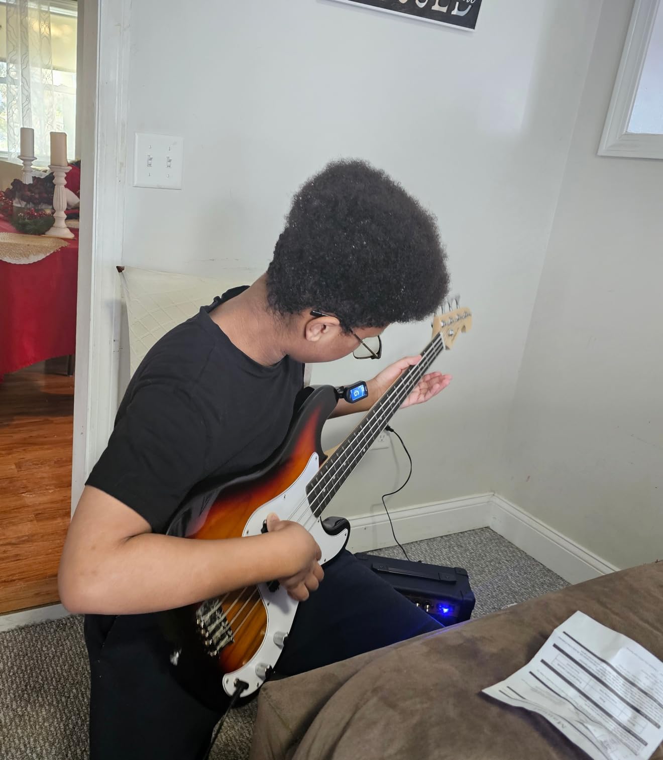 Beginner Series Bass Guitar Bundle with 15-Watt Amp, Gig Bag, Instrument Cable, Strap, Picks, and Polishing Cloth - Sunburst Customer Review Beginner Series Bass Guitar Bundle with 15-Watt Amp, Gig Bag, Instrument Cable, Strap, Picks, and Polishing Cloth - Sunburst - Customer Photo 1