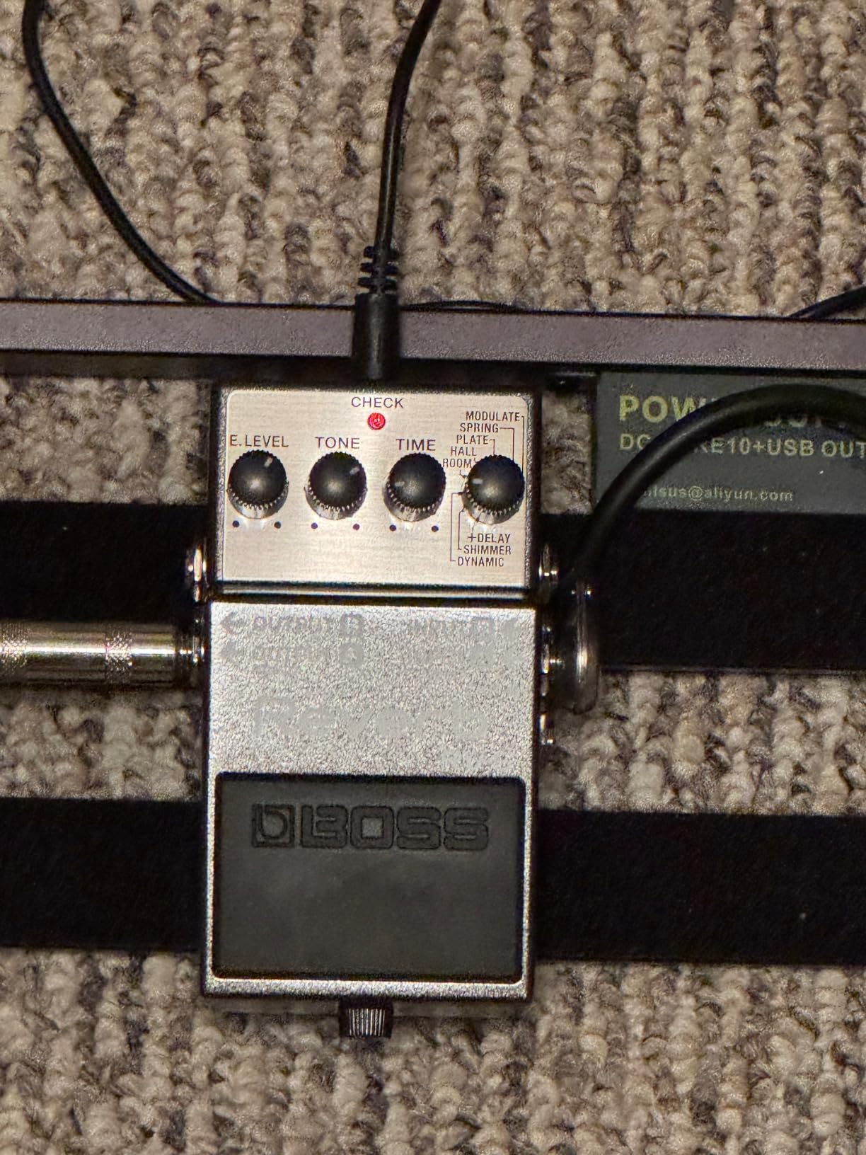 BOSS RV-6 Reverb Guitar Pedal (RV-6) Customer Review BOSS RV-6 Reverb Guitar Pedal (RV-6) - Customer Photo 4