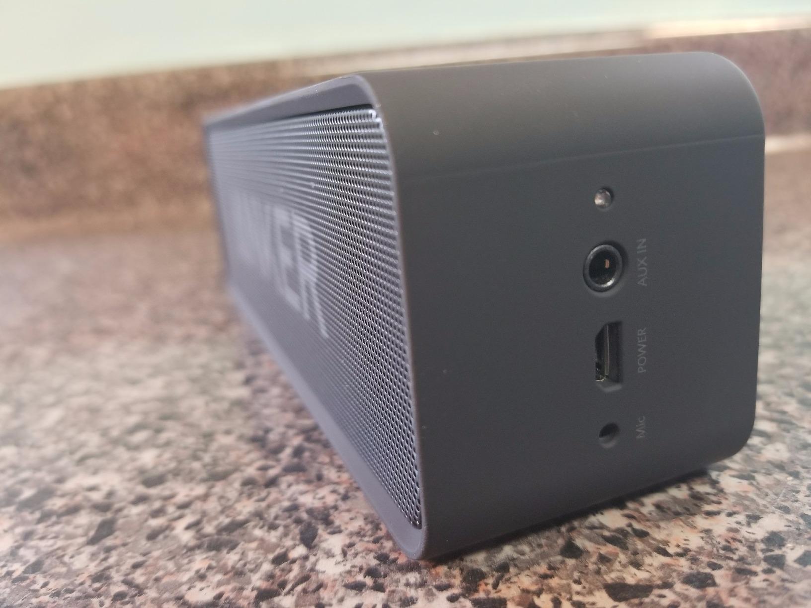 Anker Soundcore Upgraded Bluetooth Speaker with IPX5 Waterproof, Stereo Sound, 24H Playtime, Portable Wireless Speaker for iPhone, Samsung and More (Black) Customer Review Anker Soundcore Upgraded Bluetooth Speaker with IPX5 Waterproof, Stereo Sound, 24H Playtime, Portable Wireless Speaker for iPhone, Samsung and More (Black) - Customer Photo 2