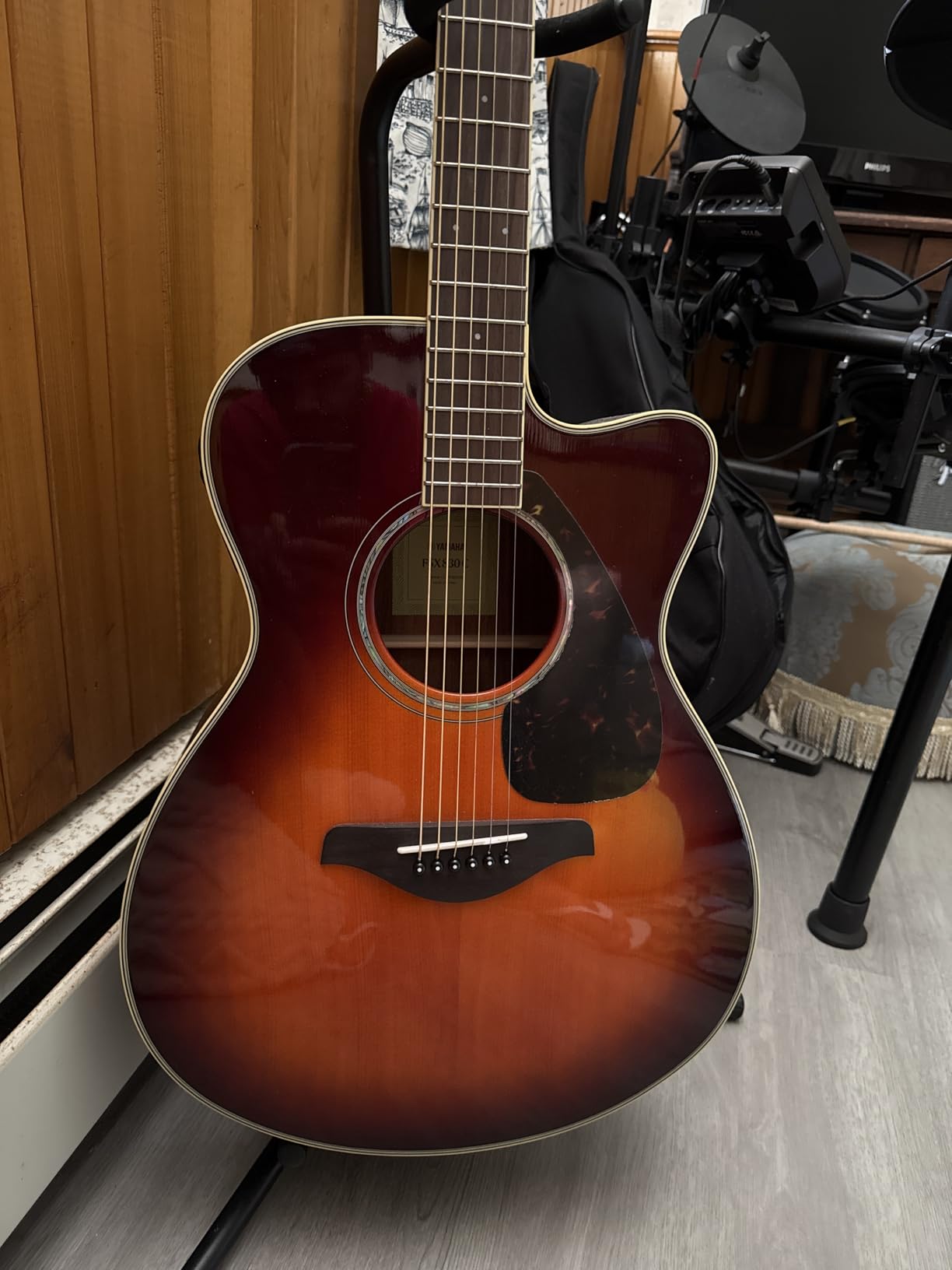 Yamaha FG830 Solid Top Acoustic Guitar, Tobacco Sunburst - Customer Photo 1