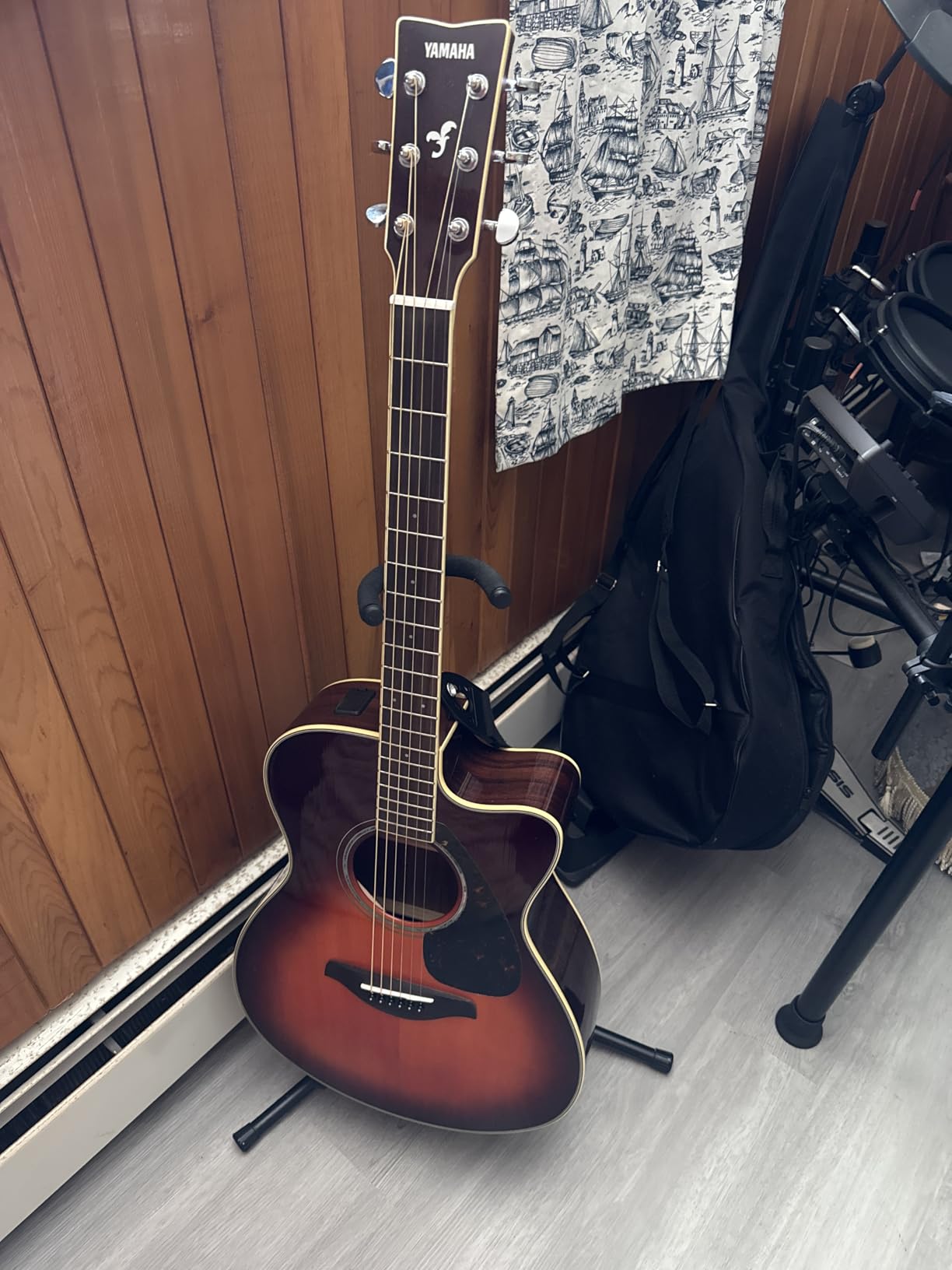 Yamaha FG830 Solid Top Acoustic Guitar, Tobacco Sunburst - Customer Photo 2