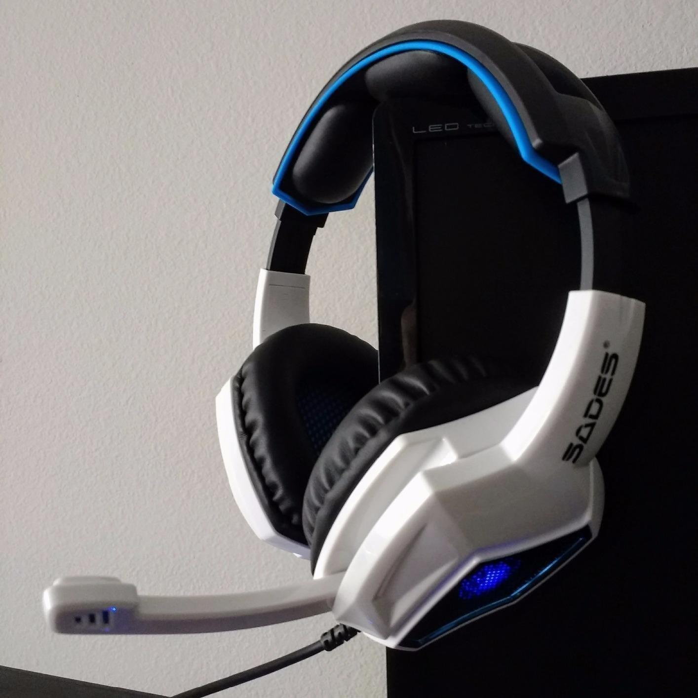 SADES Spirit Wolf 7.1 Surround Stereo Sound USB Computer Gaming Headset with Microphone,Over-the-Ear Noise Isolating,Breathing LED Light For PC Gamers (Black White) Customer Review SADES Spirit Wolf 7.1 Surround Stereo Sound USB Computer Gaming Headset with Microphone,Over-the-Ear Noise Isolating,Breathing LED Light For PC Gamers (Black White) - Customer Photo 1