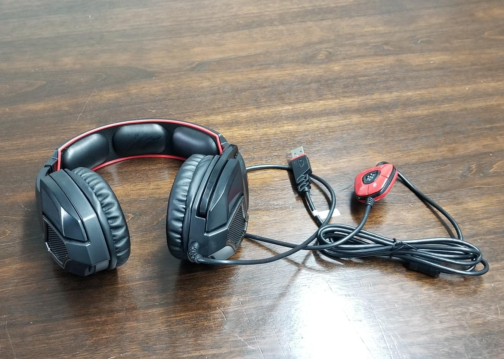 SADES Spirit Wolf 7.1 Surround Sound USB Computer Gaming Headset with Mic,Over-Ear, Noise Isolating,Breathing LED Light for PC Gamers-Black Red Customer Review SADES Spirit Wolf 7.1 Surround Sound USB Computer Gaming Headset with Mic,Over-Ear, Noise Isolating,Breathing LED Light for PC Gamers-Black Red - Customer Photo 1