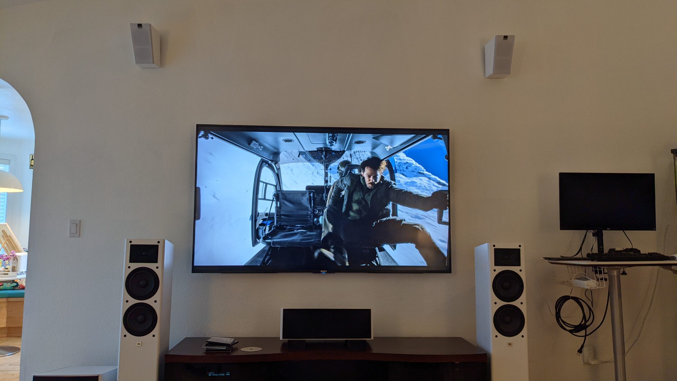 SVS Prime Elevation Speakers - Pair (Piano Gloss White) Customer Review SVS Prime Elevation Speakers - Pair (Piano Gloss White) - Customer Photo 1