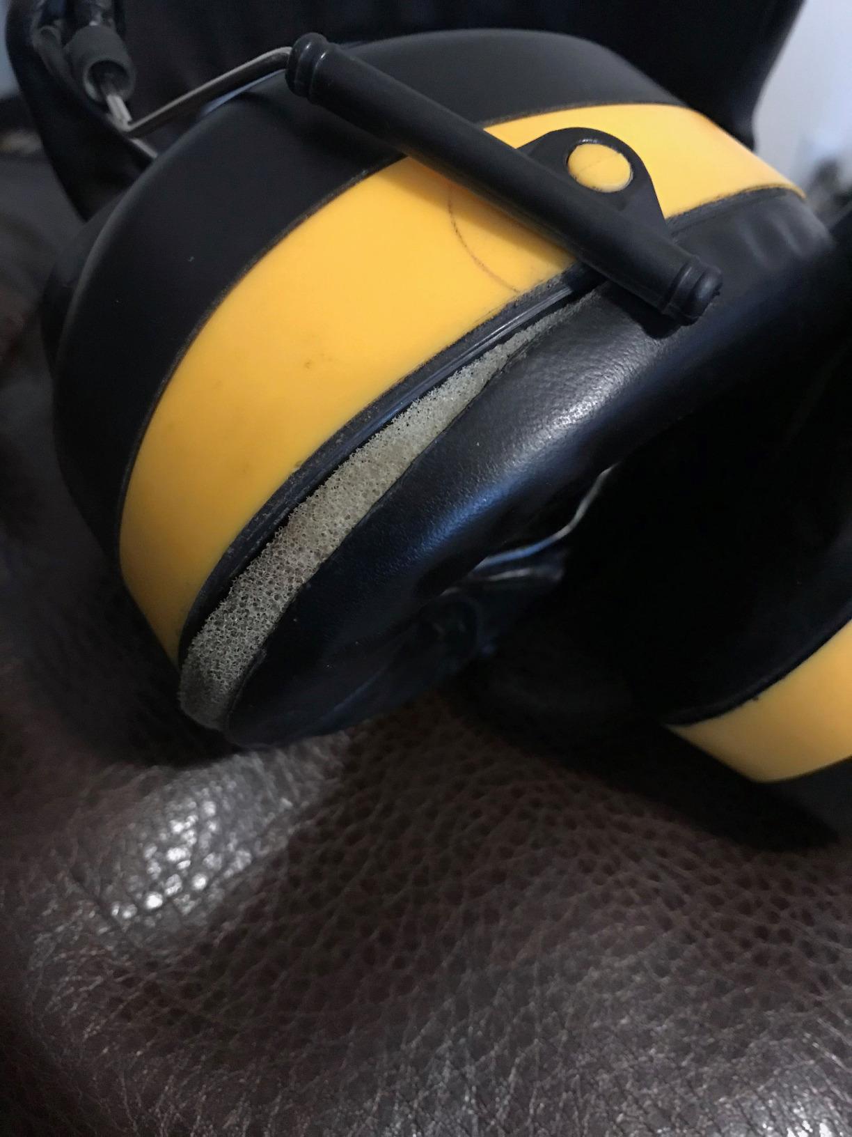 DeWalt DPG15 Industrial Safety Electronic Hearing Muff Customer Review DeWalt DPG15 Industrial Safety Electronic Hearing Muff - Customer Photo 1