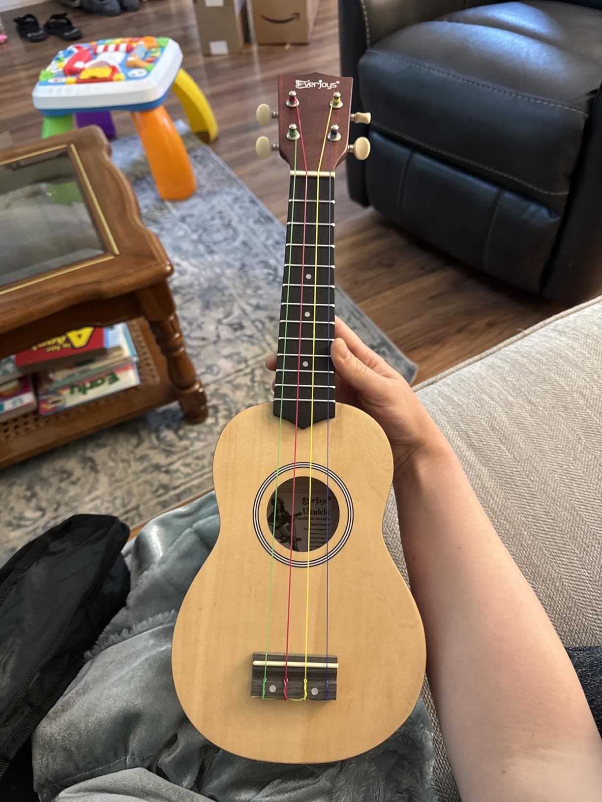 Everjoys Soprano Ukulele Beginner Pack-21 Inch w/Rainbow String Free Online Lesson Gig Bag Digital Tuner Pick All in One Kit Customer Review Everjoys Soprano Ukulele Beginner Pack-21 Inch w/Rainbow String Free Online Lesson Gig Bag Digital Tuner Pick All in One Kit - Customer Photo 1