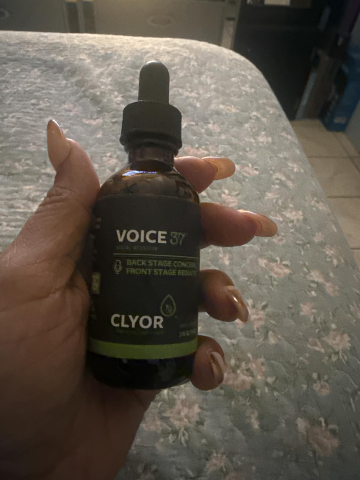 CLYOR Voice37- All Natural Voice Remedy for Singers - Boosts Your Voice - Soothes and Relieve Hoarseness - Lubricates Vocal Cords - Removes Mucus - Enhances Your Singing and Speaking Customer Review CLYOR Voice37- All Natural Voice Remedy for Singers - Boosts Your Voice - Soothes and Relieve Hoarseness - Lubricates Vocal Cords - Removes Mucus - Enhances Your Singing and Speaking - Customer Photo 2