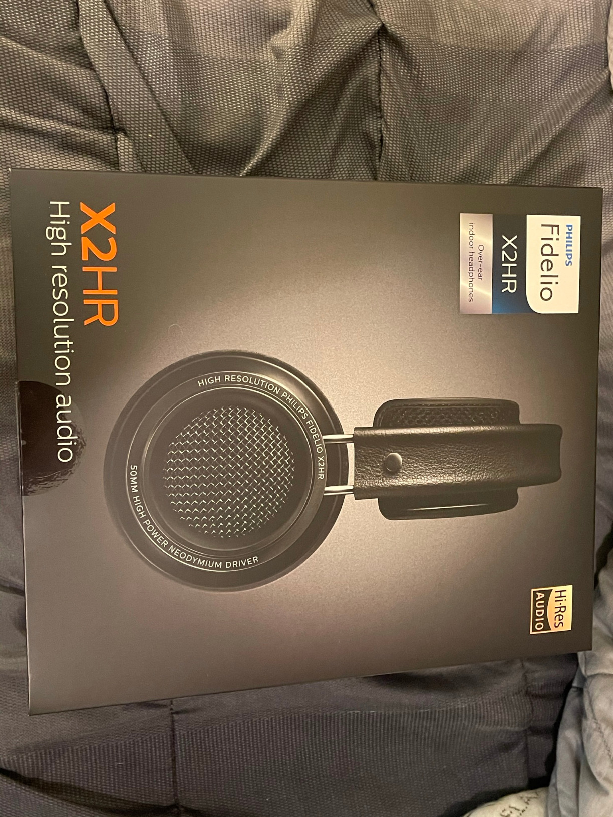 Philips Fidelio X2HR Over-Ear Open-Air Headphone - Black Customer Review Philips Fidelio X2HR Over-Ear Open-Air Headphone - Black - Customer Photo 2