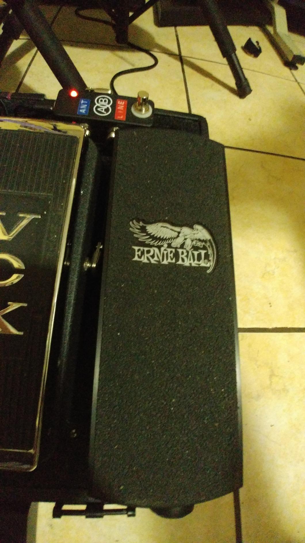 Ernie Ball 40th Anniversary Volume Pedal (P06110) customer photo 2