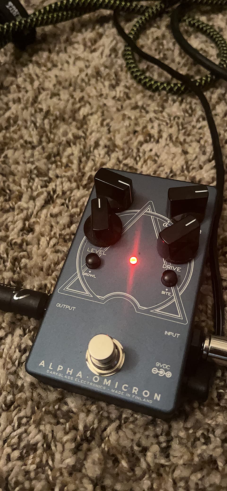Darkglass Alpha Omicron Bass Preamp/OD Pedal w/Dual Distortion Modes, Blend Control, and Analog Signal Path Customer Review Darkglass Alpha Omicron Bass Preamp/OD Pedal w/Dual Distortion Modes, Blend Control, and Analog Signal Path - Customer Photo 2