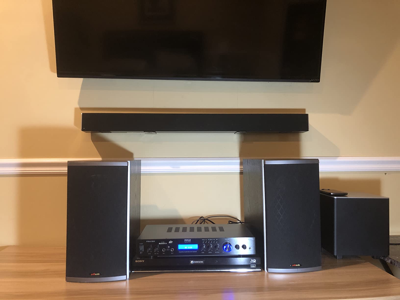 Pyle Bluetooth Home Theater Amplifier - 200 Watts into 5 Channels with Subwoofer Out, Wireless Streaming, USB/SD with MP3 player, RCA Input, FM Radio, LCD Display - PDA7BU customer photo 2