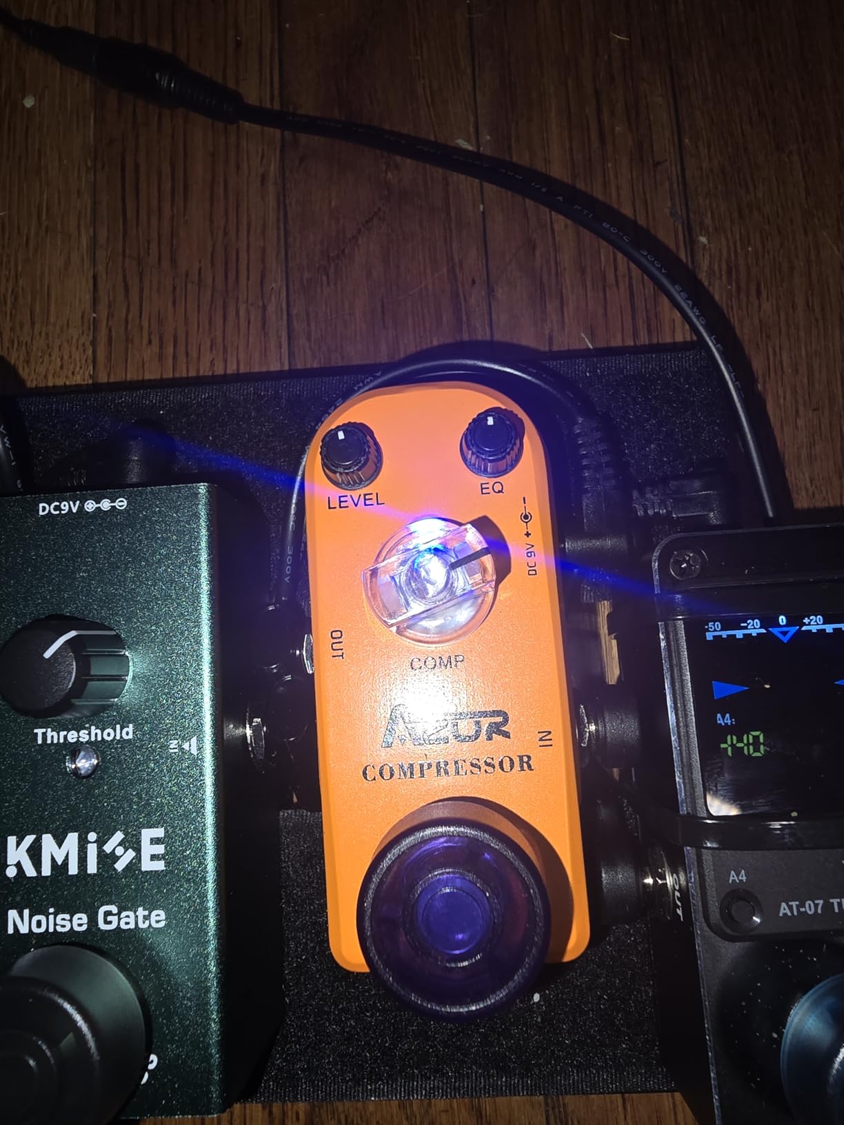 AZOR Pure Boost Guitar Effect Pedal Micro Clean Boost Pedal for Electric Guitar True Bypass Customer Review AZOR Pure Boost Guitar Effect Pedal Micro Clean Boost Pedal for Electric Guitar True Bypass - Customer Photo 1