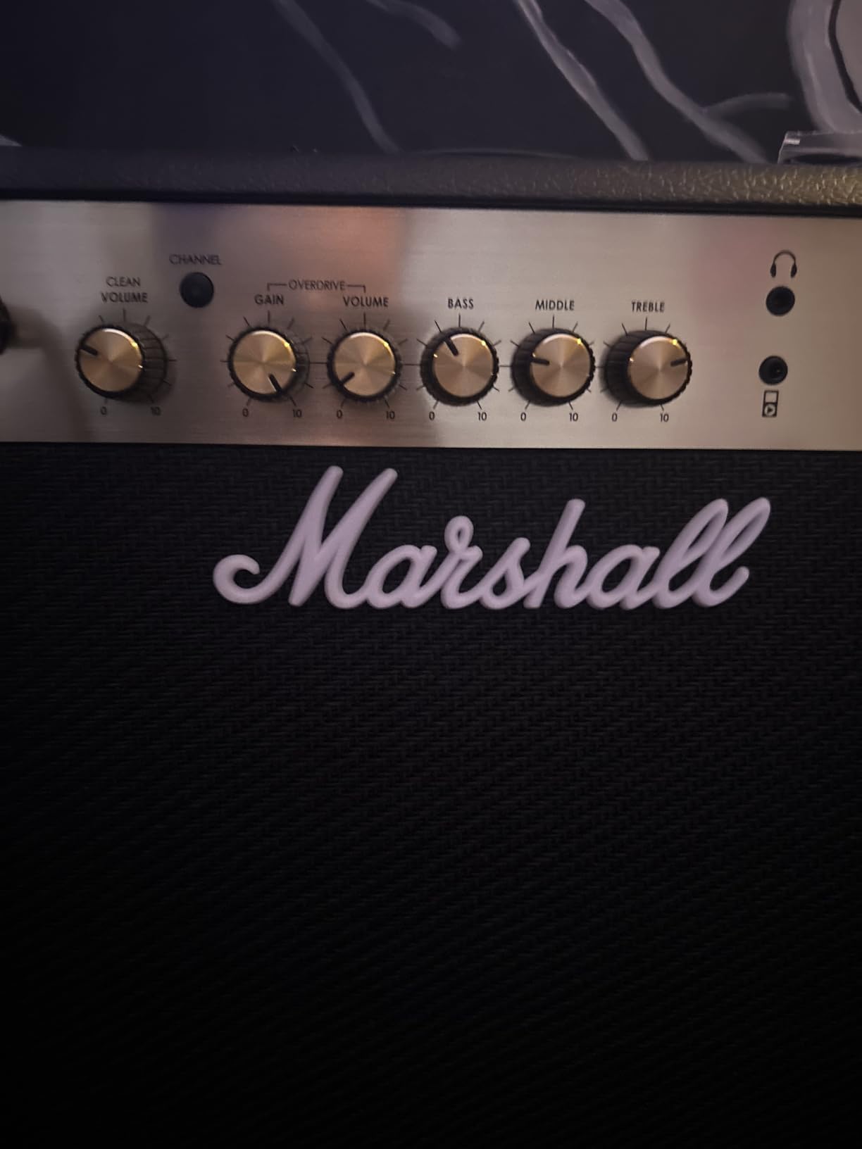 Marshall MG Gold Series, MG15GR 15W Guitar Combo Amplifier - Customer Photo 2
