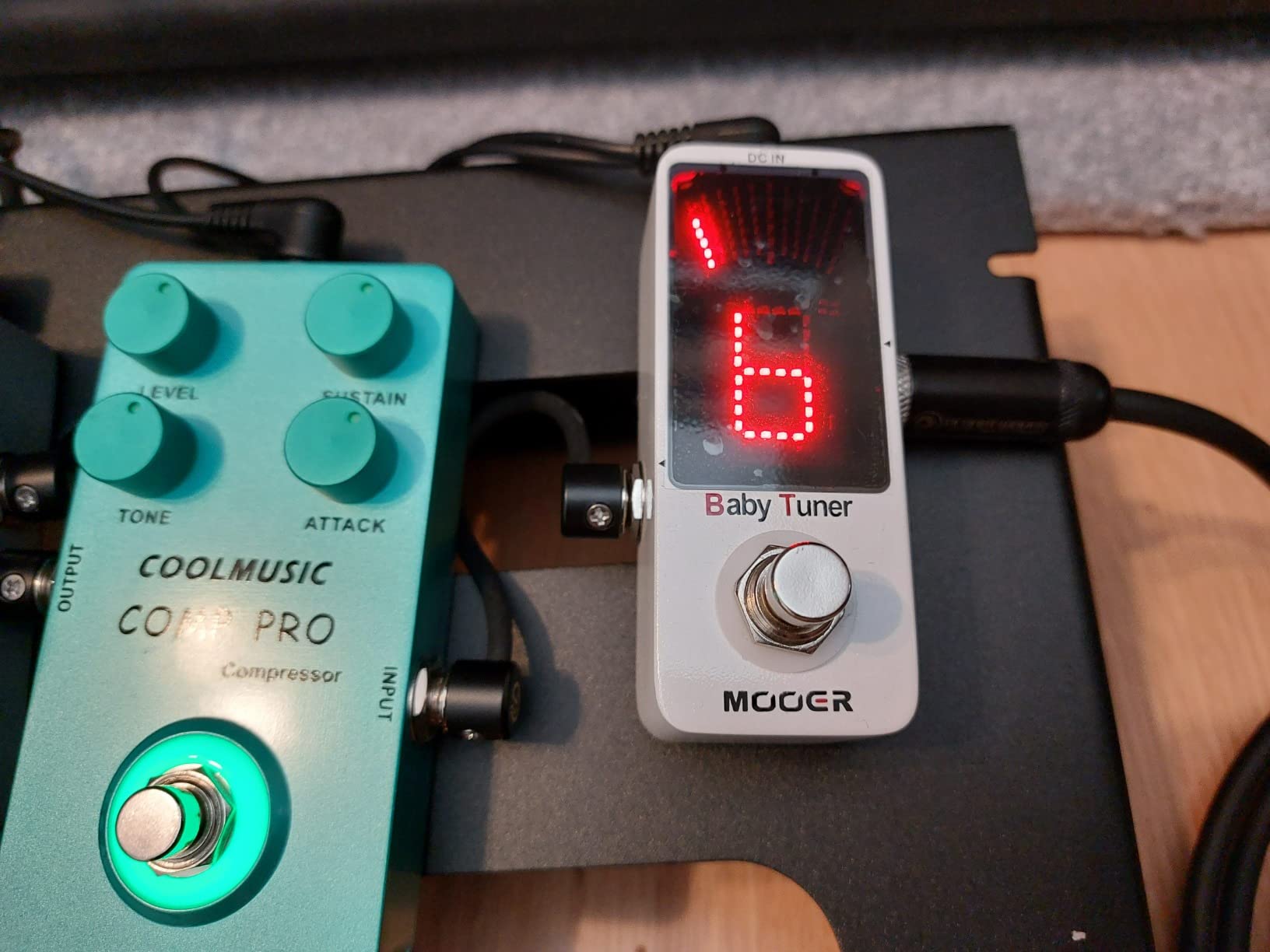 MOOER Tuner Pedal, Baby Tuner Guitar Pedal Mute Function Micro Tuner Tuning Pedal for Electric Instruments Electro-Acoustic Instruments Customer Review MOOER Tuner Pedal, Baby Tuner Guitar Pedal Mute Function Micro Tuner Tuning Pedal for Electric Instruments Electro-Acoustic Instruments - Customer Photo 2