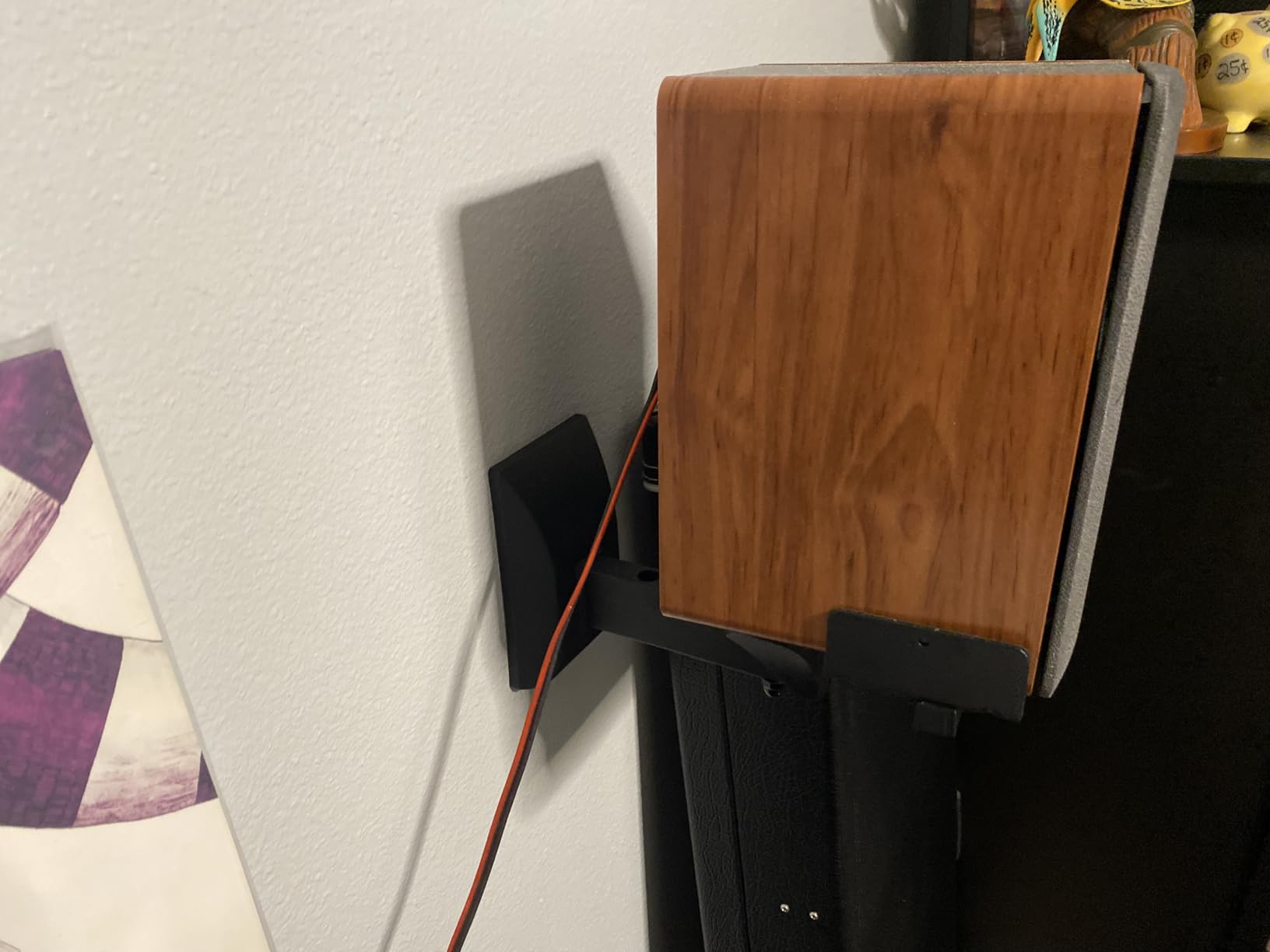 Edifier P12 Passive Bookshelf Speaker - 2-Way Speakers with Built-in Wall-Mount Bracket, Wood Color, Pair customer photo 2