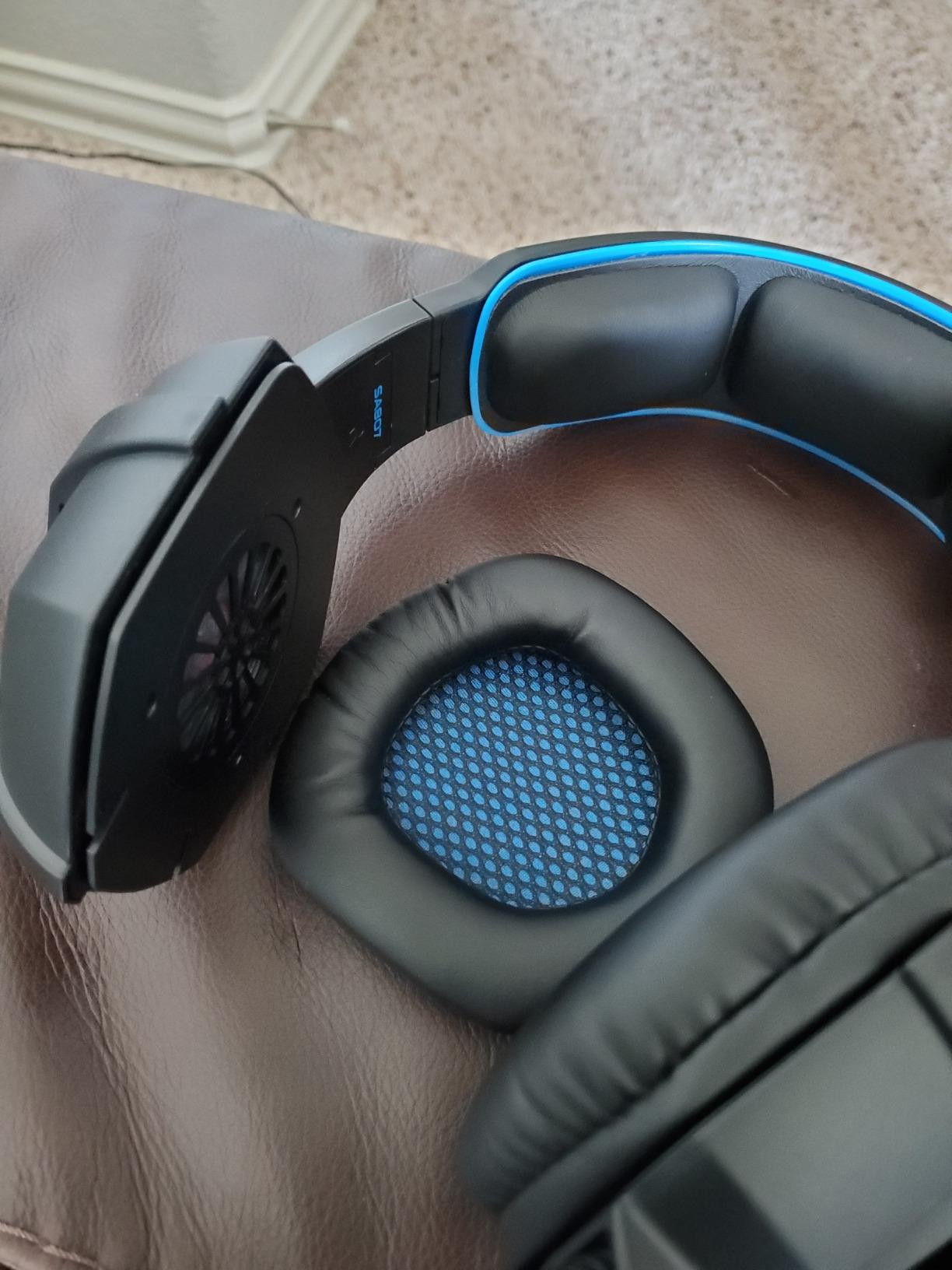 SADES Gaming Headset SA807 Updated 3.5mm Multi-Platform Stereo Sound PC, Over-Ear Gaming Headphones with Mic Compatible with New Xbox one PS4 PC Laptop Mac iPad iPod(Black&Blue) Customer Review SADES Gaming Headset SA807 Updated 3.5mm Multi-Platform Stereo Sound PC, Over-Ear Gaming Headphones with Mic Compatible with New Xbox one PS4 PC Laptop Mac iPad iPod(Black&Blue) - Customer Photo 1