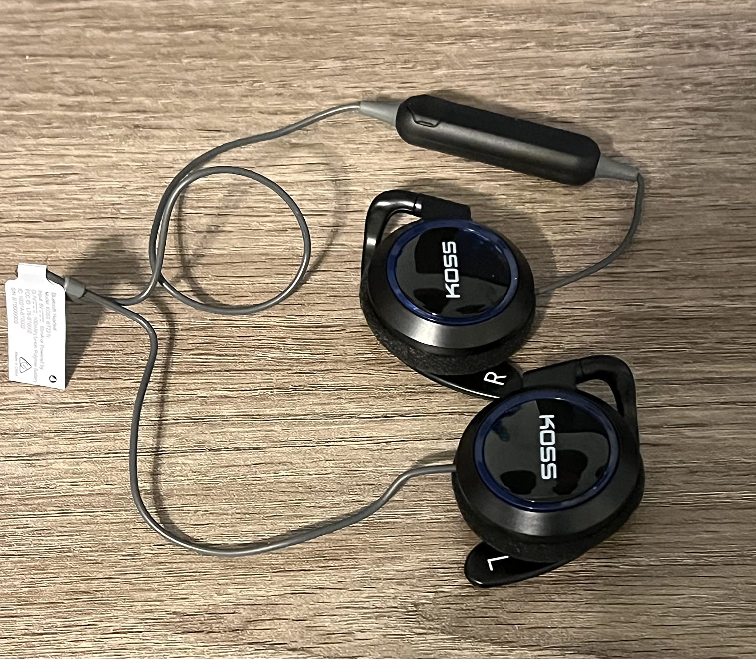 Koss BT221i Wireless Bluetooth Ear Clips, In-Line Microphone, Volume Control and Touch Remote, Sweat Resistant, Black - Customer Photo 1