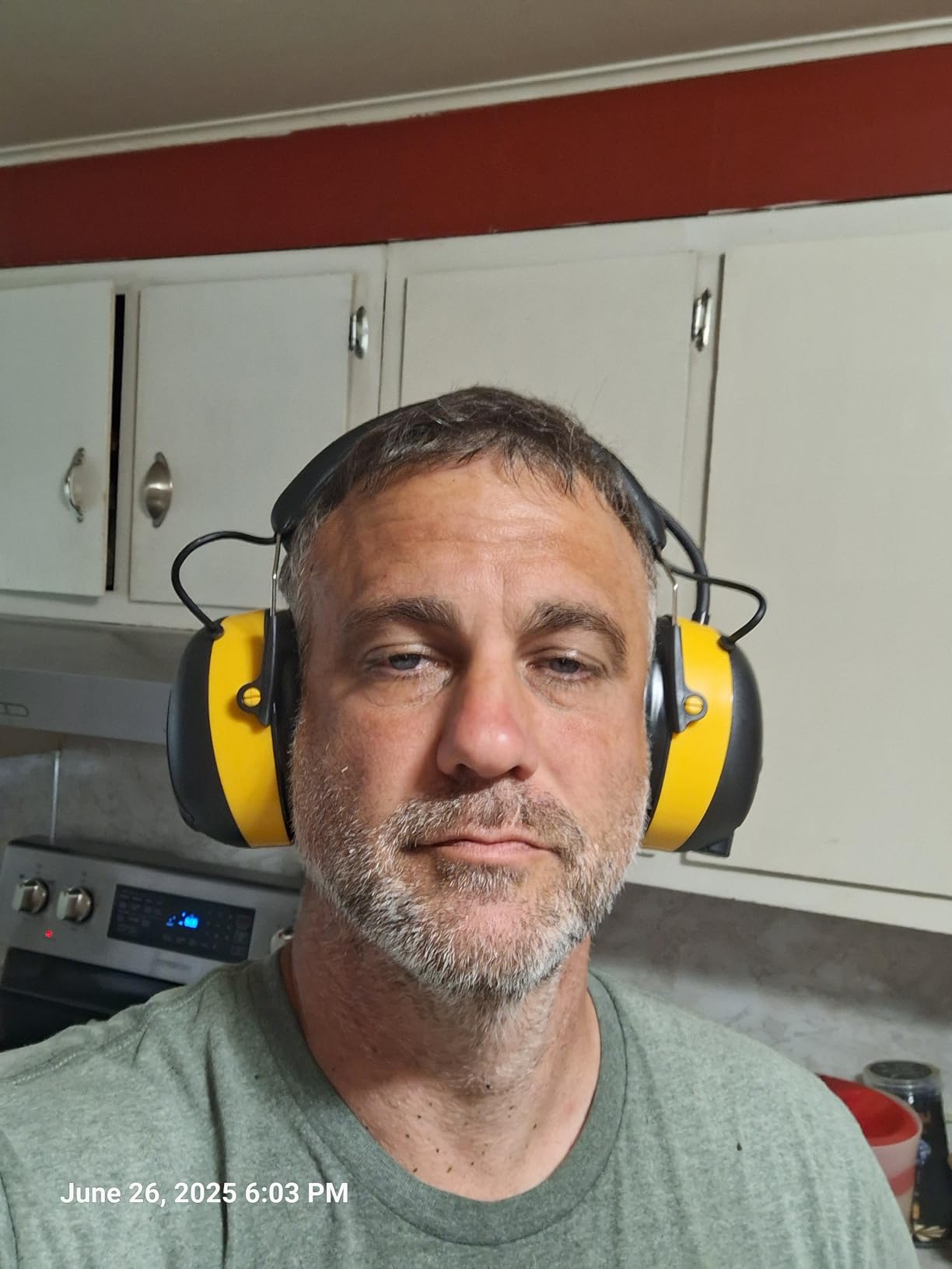 ZOHAN EM042 AM/FM Radio Headphone with Digital Display,Ear Protection Noise Reduction Safety Ear Muffs,Ultra Comfortable Hearing Protector for Lawn Mowing and Landscaping - Yellow Customer Review ZOHAN EM042 AM/FM Radio Headphone with Digital Display,Ear Protection Noise Reduction Safety Ear Muffs,Ultra Comfortable Hearing Protector for Lawn Mowing and Landscaping - Yellow - Customer Photo 2