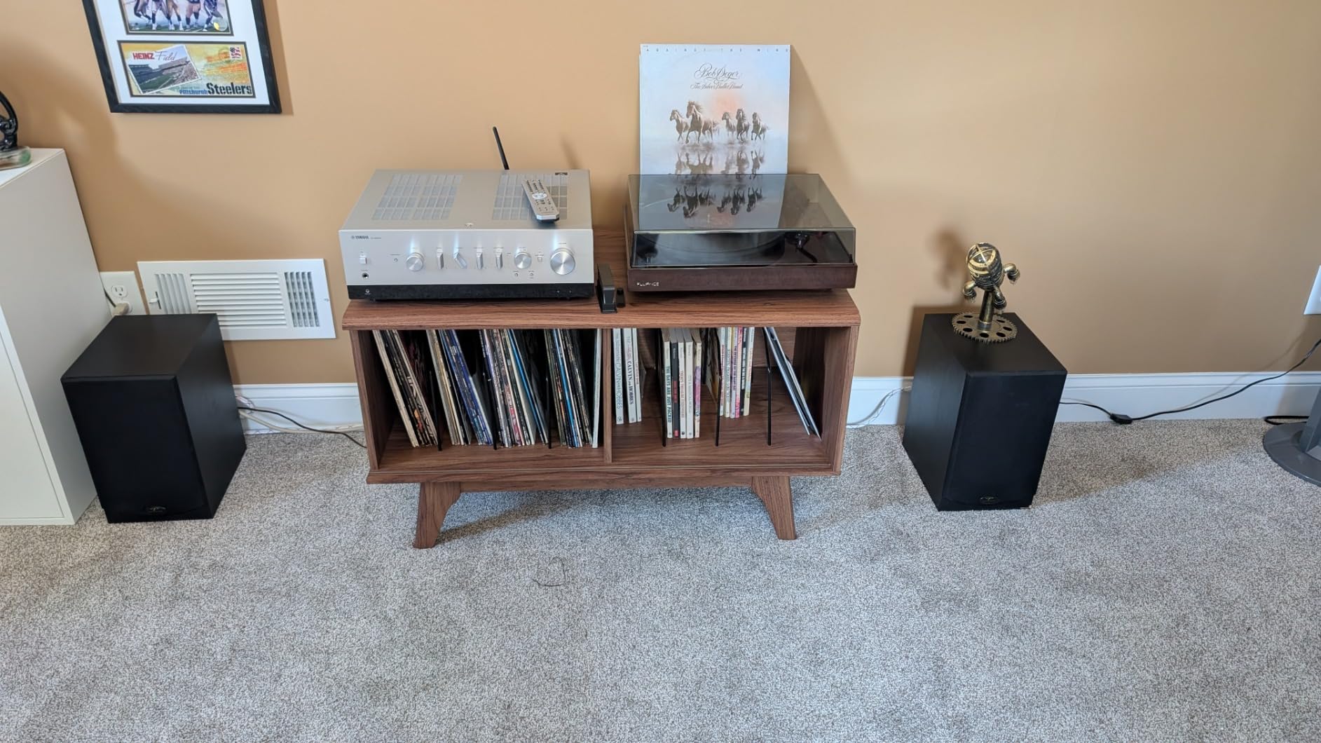 Fluance RT83 Reference High Fidelity Vinyl Turntable Record Player with Ortofon 2M Red Cartridge, Speed Control Motor, High Mass MDF Wood Plinth, Vibration Isolation Feet - Piano Black - Customer Photo 2