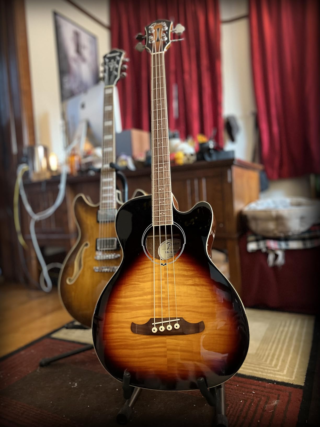 Fender FA-450CE Acoustic Bass, with 2-Year Warranty Sunburst, Laurel Fingerboard Customer Review Fender FA-450CE Acoustic Bass, with 2-Year Warranty Sunburst, Laurel Fingerboard - Customer Photo 2