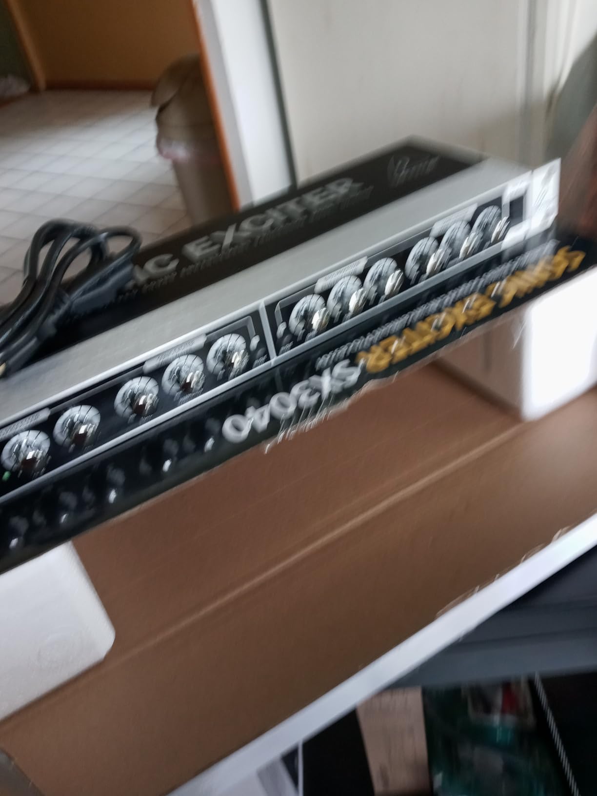 Behringer SONIC EXCITER SX3040 V2 Ultimate Stereo Sound Enhancement Processor Customer Review Behringer SONIC EXCITER SX3040 V2 Ultimate Stereo Sound Enhancement Processor - Customer Photo 2