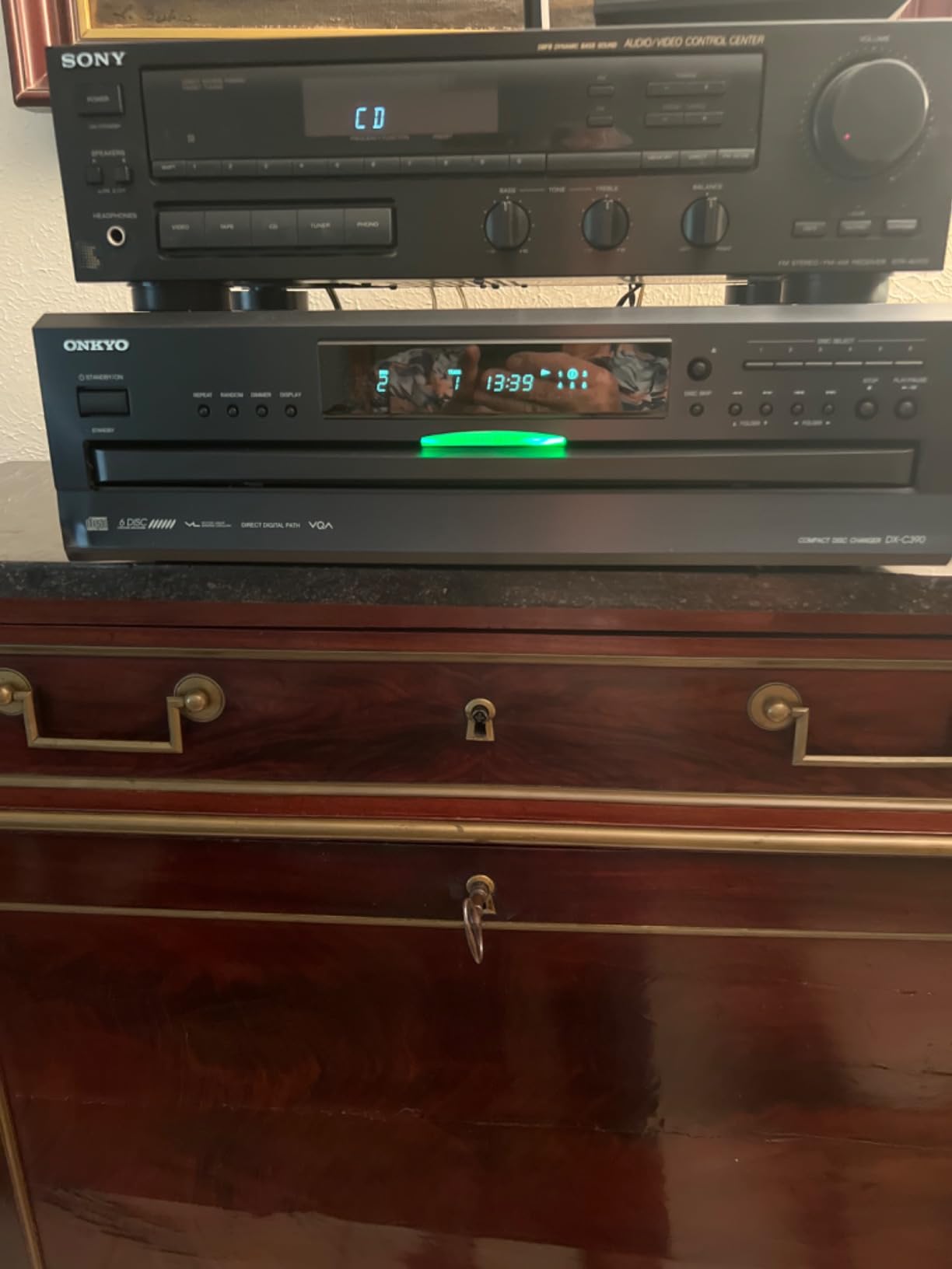 Onkyo DXC390 6 Disc CD Changer (Renewed) - Customer Photo 1
