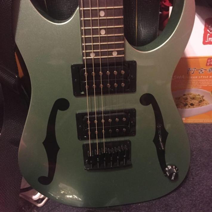 Ibanez Paul Gilbert Signature Mikro PGMM21 - Metallic Light Green Customer Review Ibanez Paul Gilbert Signature Mikro PGMM21 - Metallic Light Green - Customer Photo 1