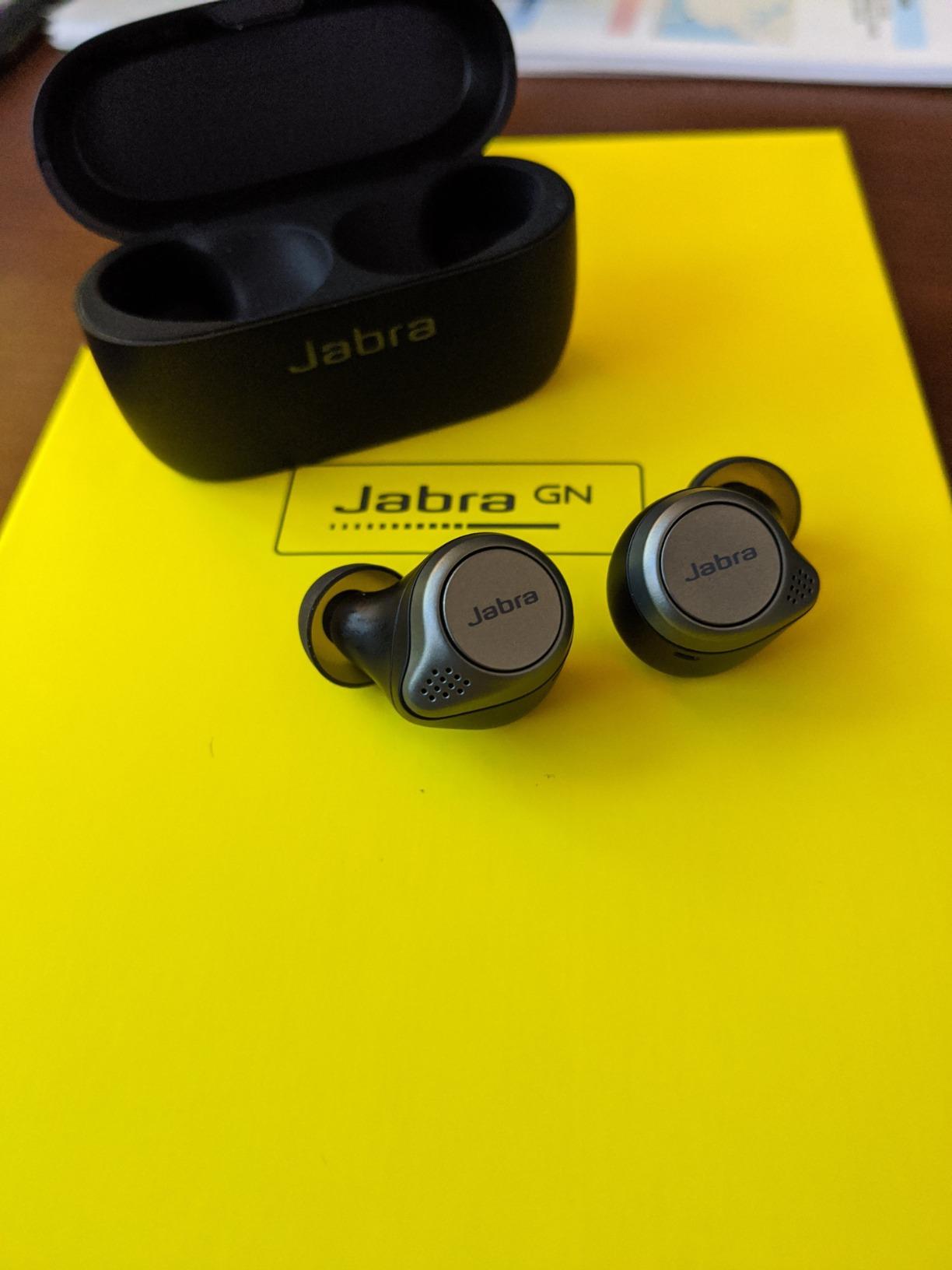 Jabra Elite 75t– True Wireless Earbuds with Charging Case, Titanium Black – Active Noise Cancelling Bluetooth Earbuds with a Comfortable, Secure Fit, Long Battery Life, Great Sound Customer Review Jabra Elite 75t– True Wireless Earbuds with Charging Case, Titanium Black – Active Noise Cancelling Bluetooth Earbuds with a Comfortable, Secure Fit, Long Battery Life, Great Sound - Customer Photo 1