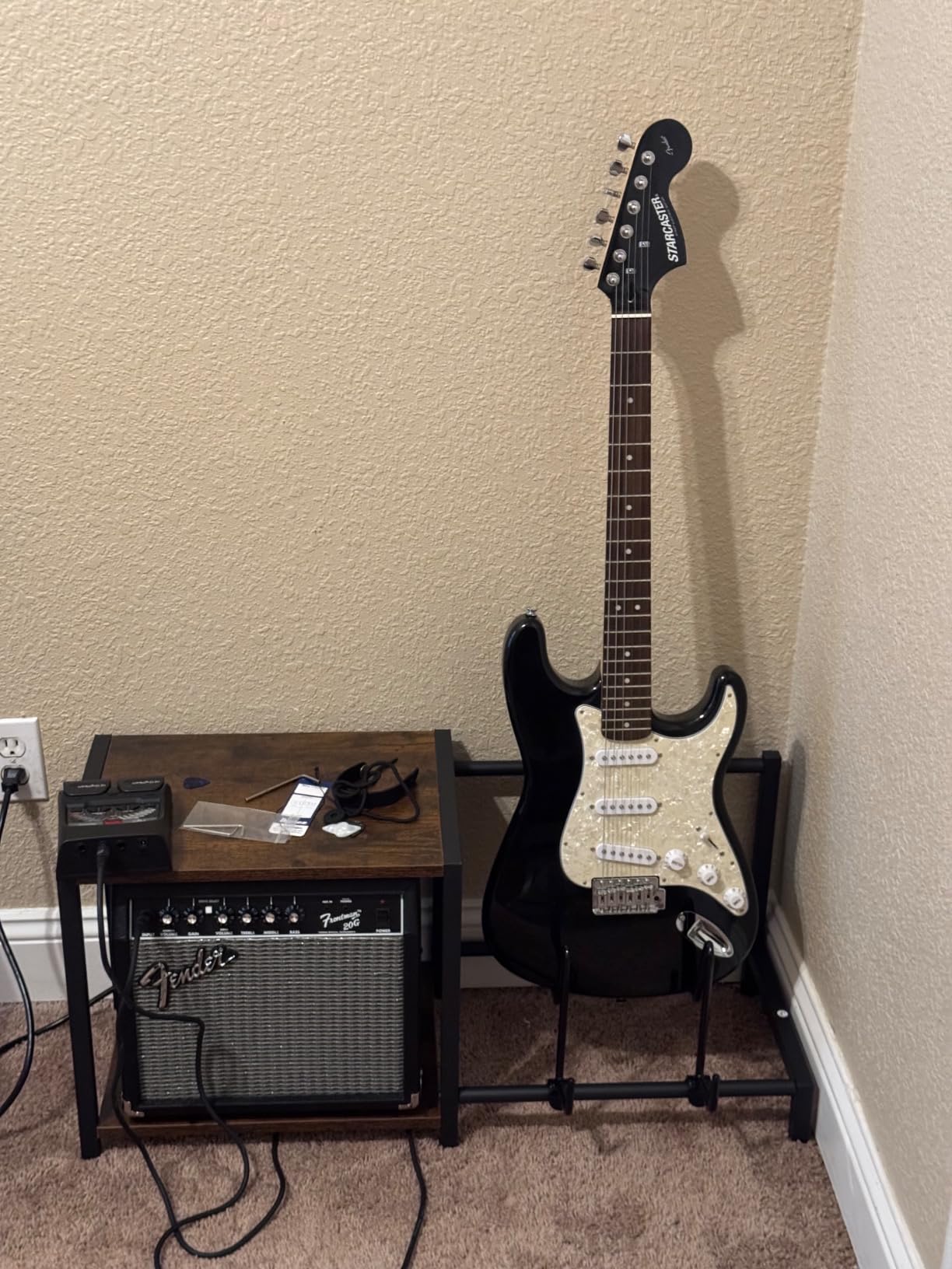 Fender Frontman 10G Electric Guitar Amplifier - Midnight Blue Customer Review Fender Frontman 10G Electric Guitar Amplifier - Midnight Blue - Customer Photo 1